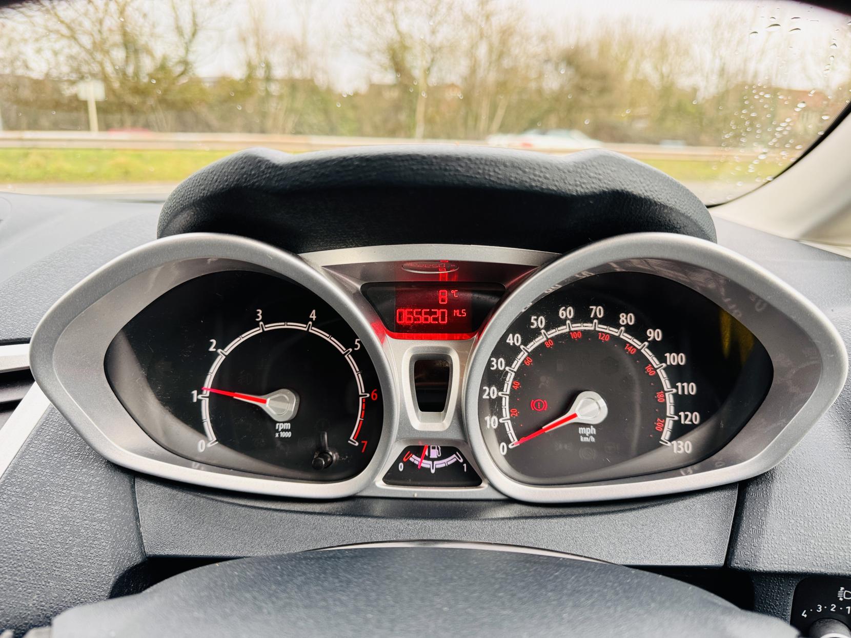 Ford Fiesta 1.25 Zetec Hatchback 5dr Petrol Manual (129 g/km, 81 bhp)