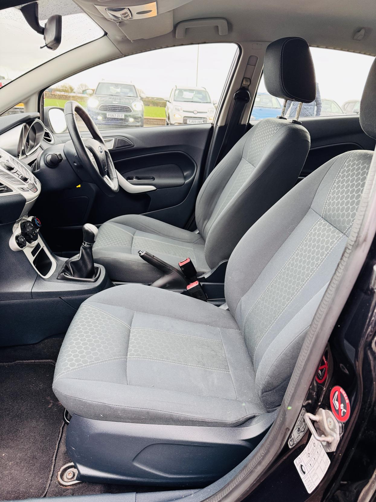 Ford Fiesta 1.25 Zetec Hatchback 5dr Petrol Manual (129 g/km, 81 bhp)