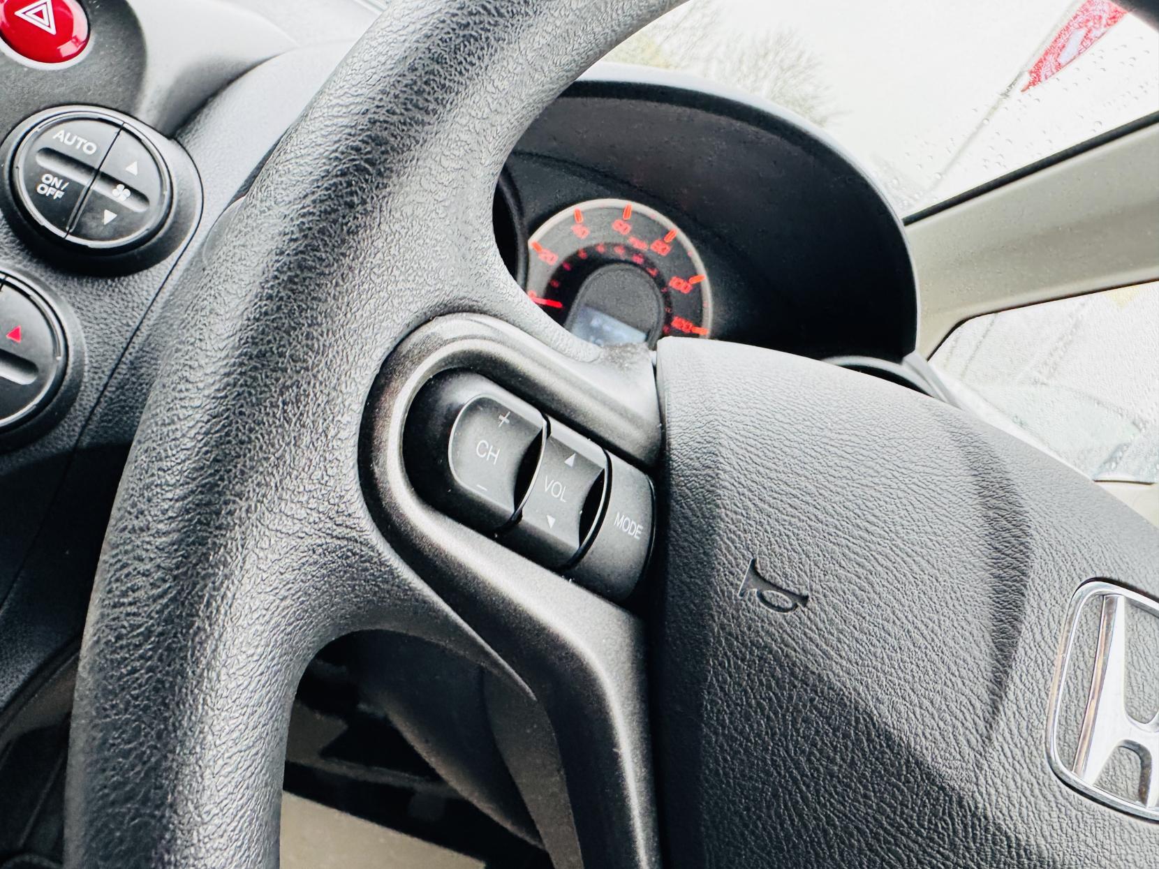 Honda Jazz 1.4 i-VTEC ES Hatchback 5dr Petrol Manual Euro 5 (99 ps)