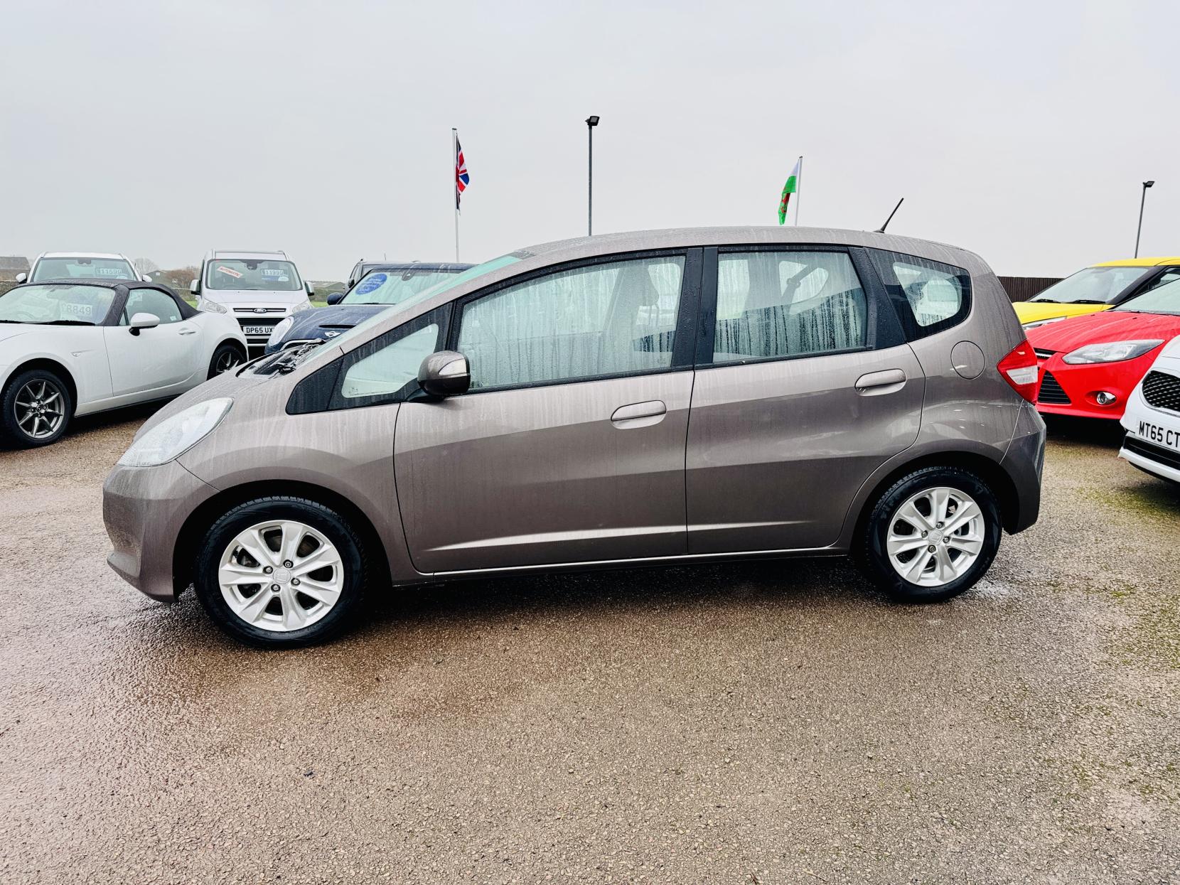 Honda Jazz 1.4 i-VTEC ES Hatchback 5dr Petrol Manual Euro 5 (99 ps)