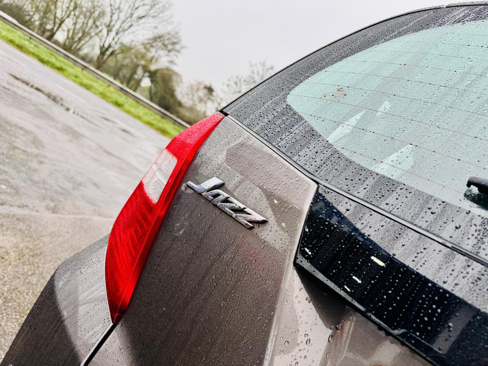 Honda Jazz 1.4 i-VTEC ES Hatchback 5dr Petrol Manual Euro 5 (99 ps)