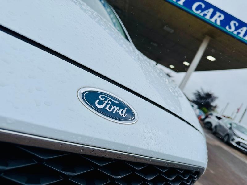 Ford C-Max 1.5 TDCi Zetec MPV 5dr Diesel Manual Euro 6 (s/s) (Nav) (120 ps)