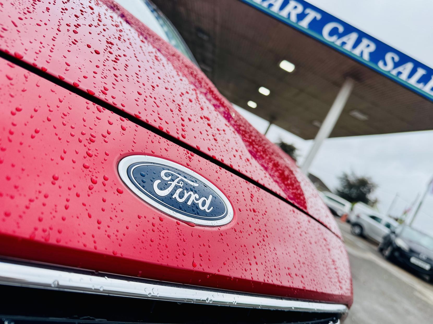 Ford Focus 1.5 TDCi Zetec Hatchback 5dr Diesel Manual Euro 6 (s/s) (120 ps)