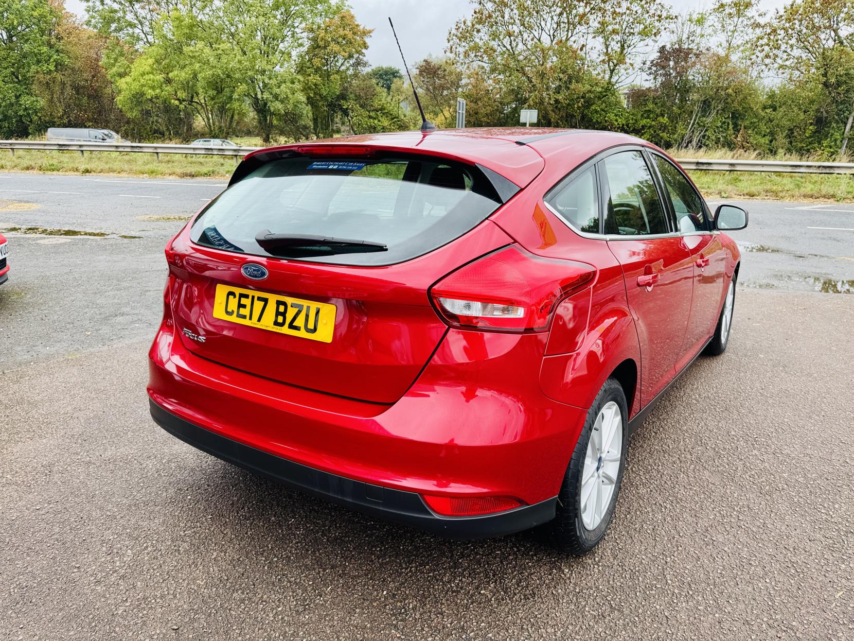 Ford Focus 1.5 TDCi Zetec Hatchback 5dr Diesel Manual Euro 6 (s/s) (120 ps)