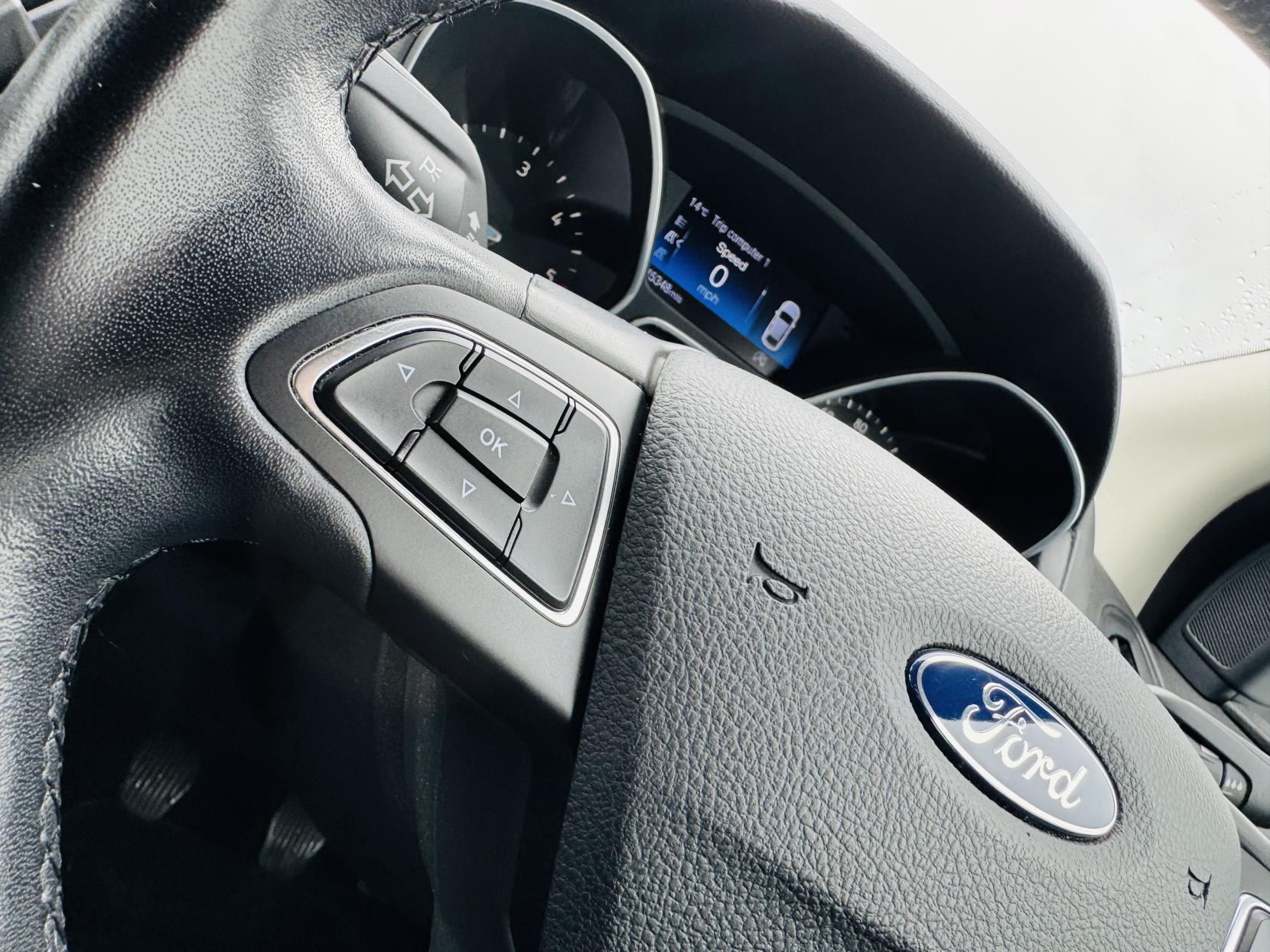 Ford Focus 1.5 TDCi Zetec Hatchback 5dr Diesel Manual Euro 6 (s/s) (120 ps)