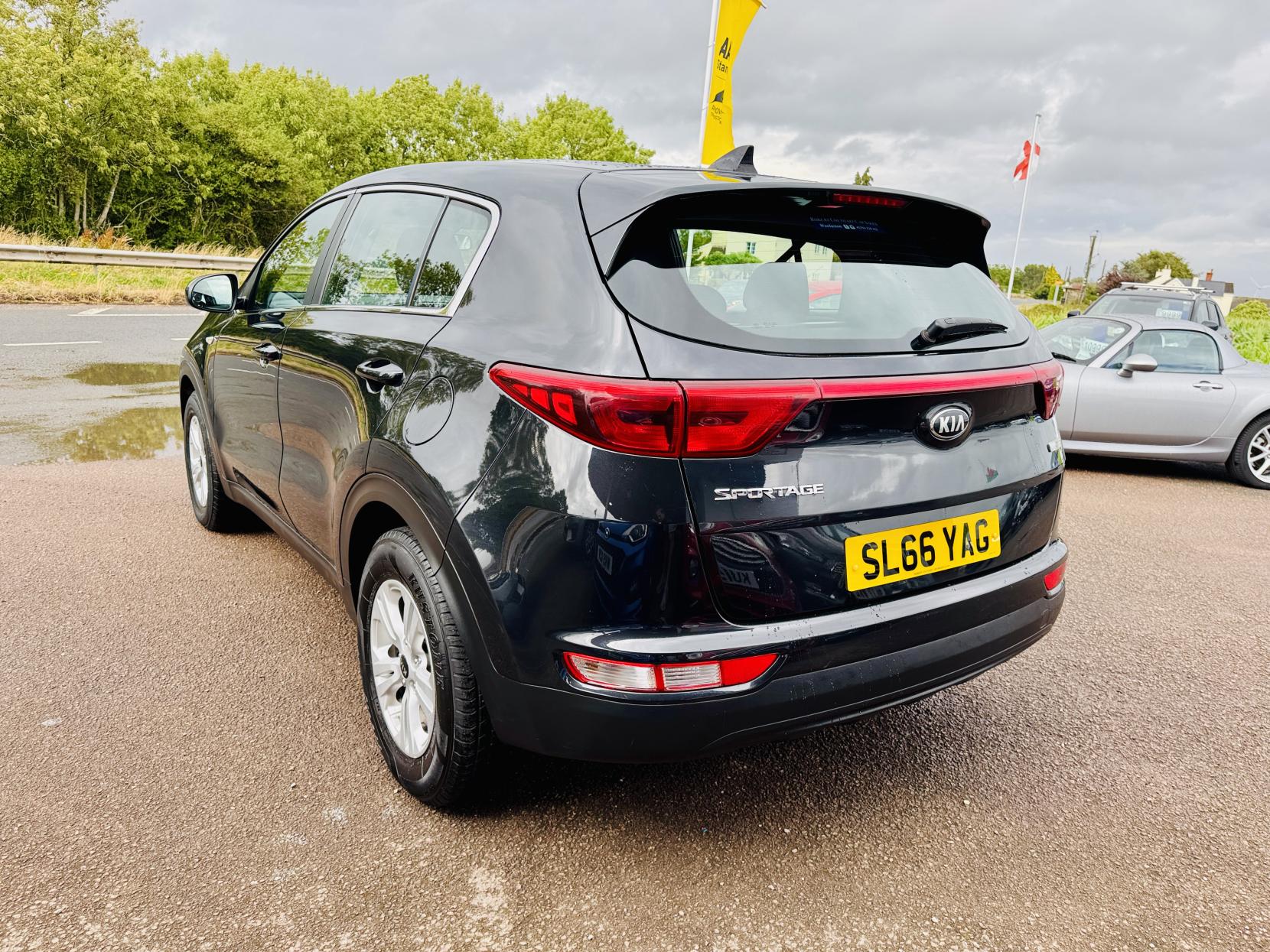 Kia Sportage 1.7 CRDi 1 SUV 5dr Diesel Manual Euro 6 (s/s) (114 bhp)