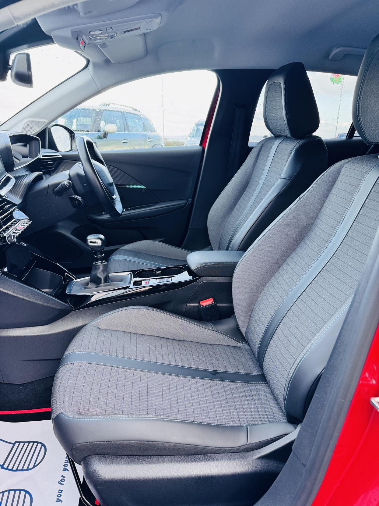 Peugeot 208 1.2 PureTech Allure Premium Hatchback 5dr Petrol Manual Euro 6 (s/s) (100 ps)