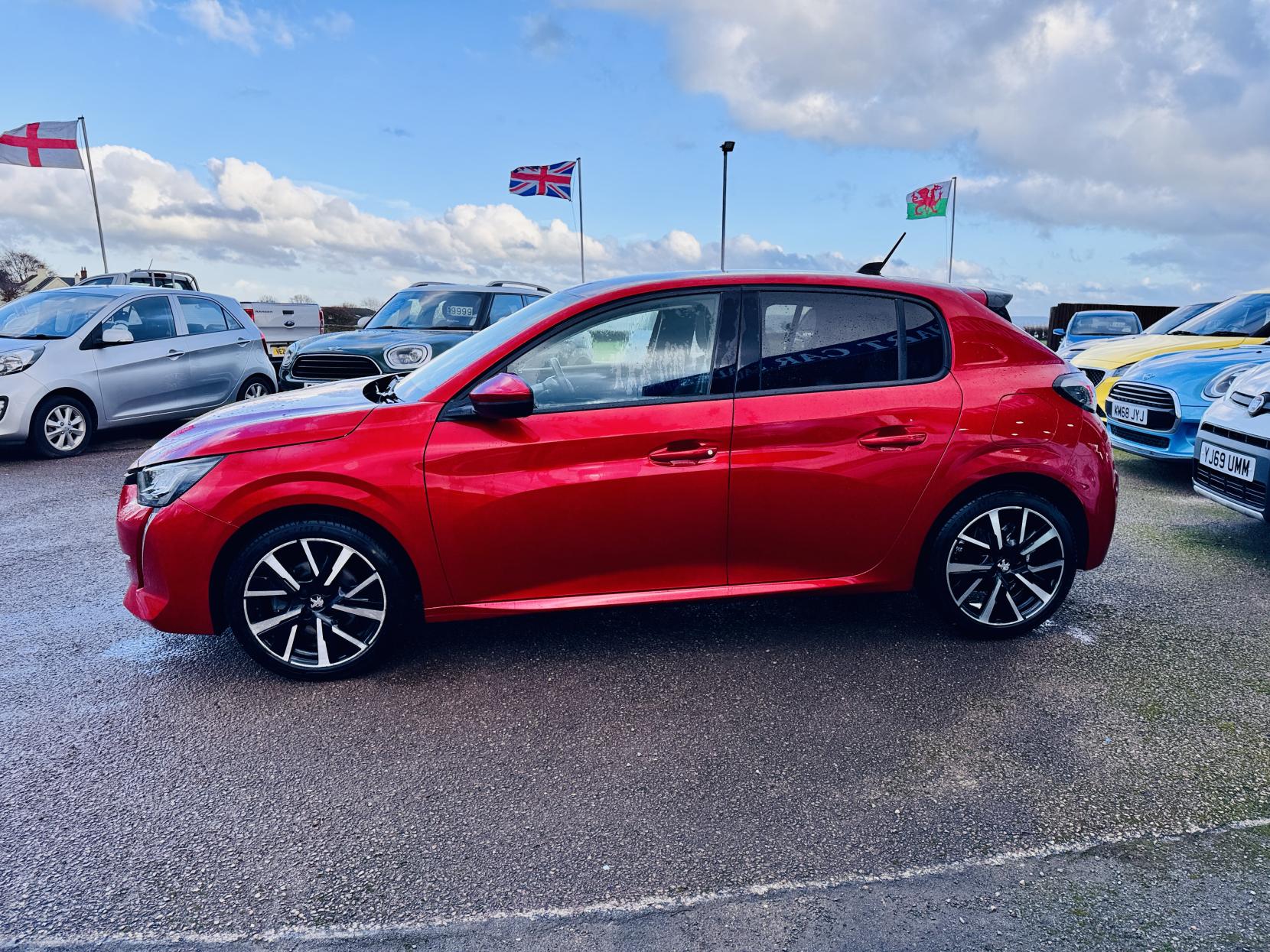 Peugeot 208 1.2 PureTech Allure Premium Hatchback 5dr Petrol Manual Euro 6 (s/s) (100 ps)