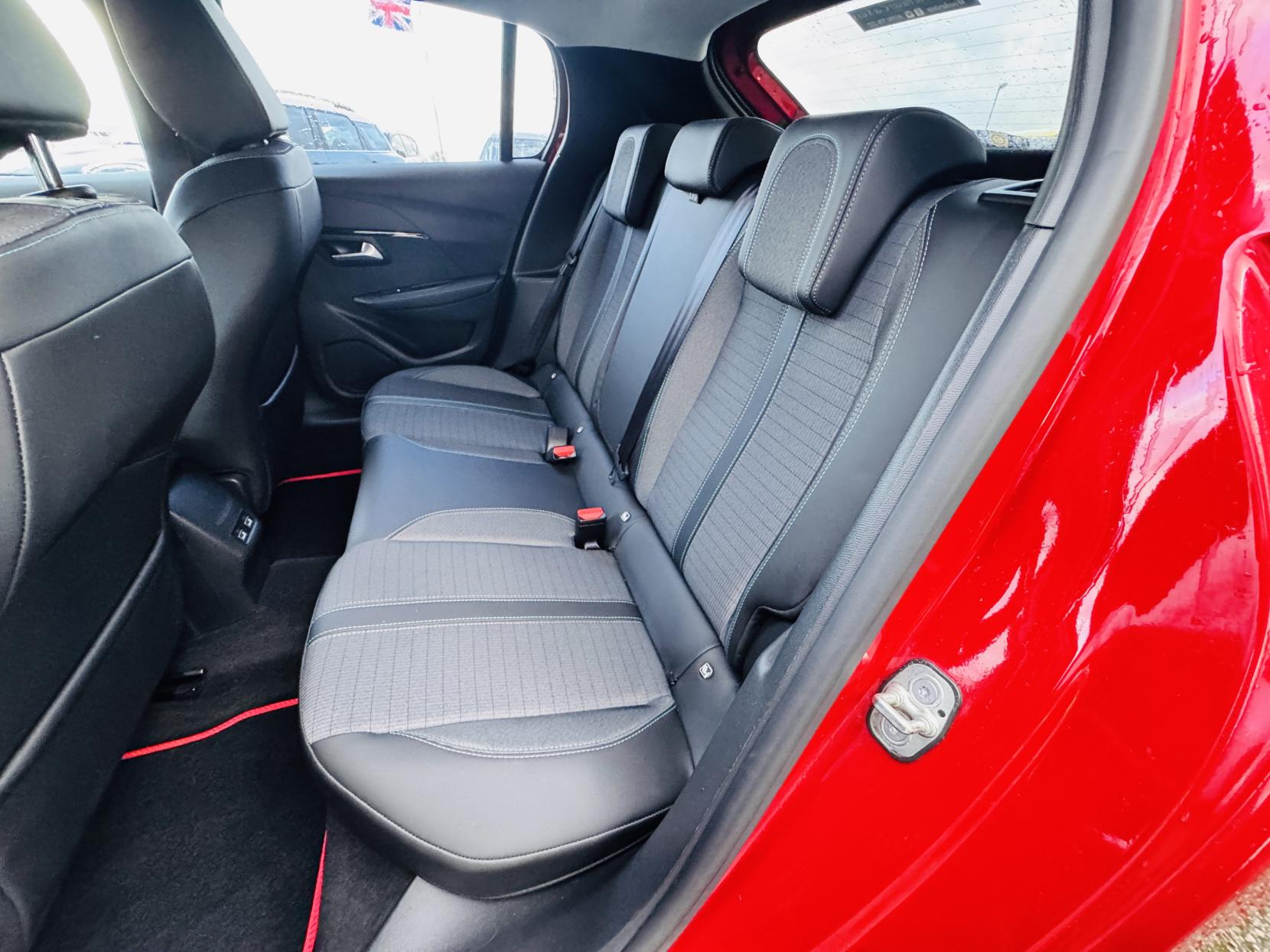 Peugeot 208 1.2 PureTech Allure Premium Hatchback 5dr Petrol Manual Euro 6 (s/s) (100 ps)