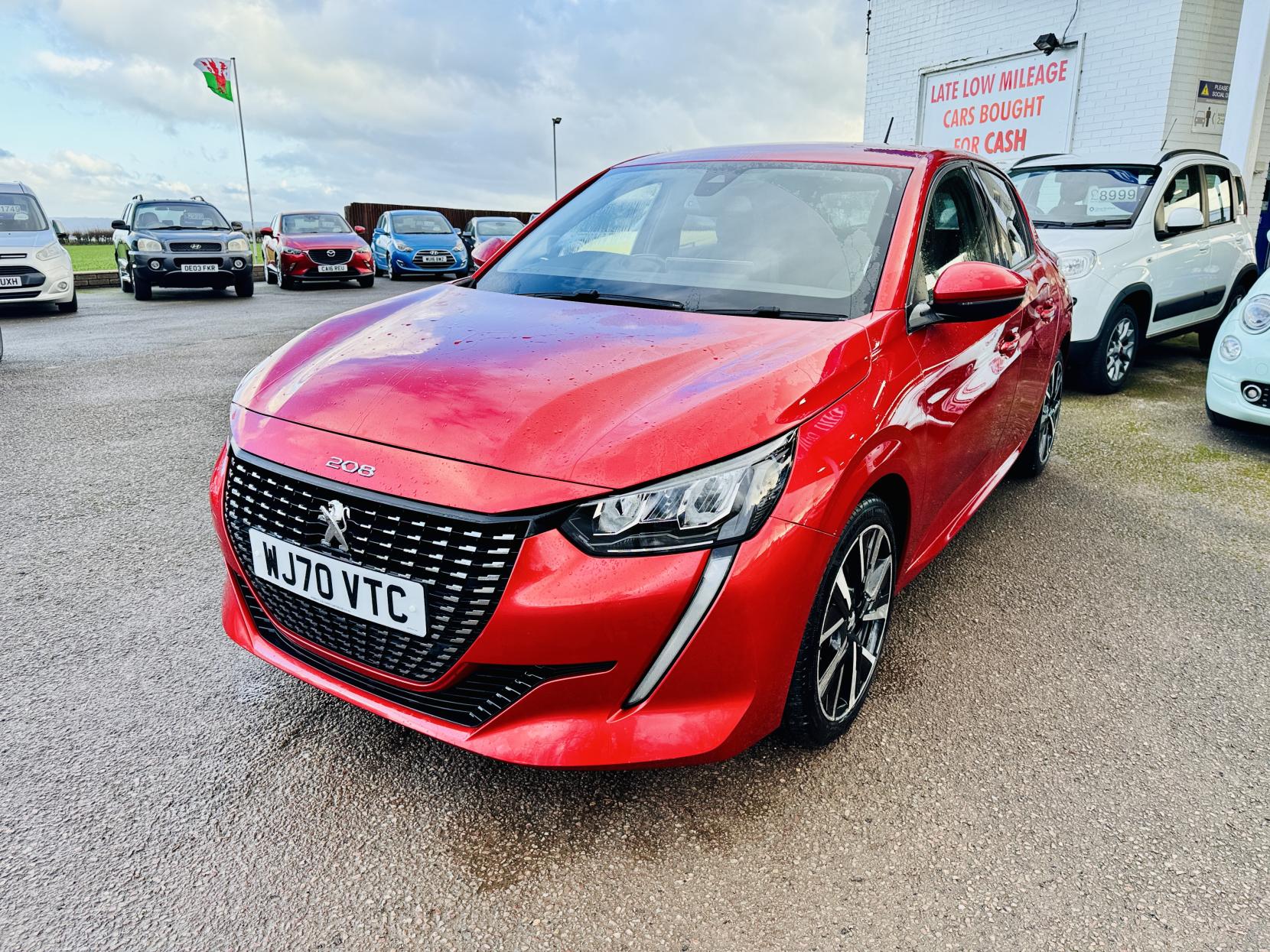 Peugeot 208 1.2 PureTech Allure Premium Hatchback 5dr Petrol Manual Euro 6 (s/s) (100 ps)