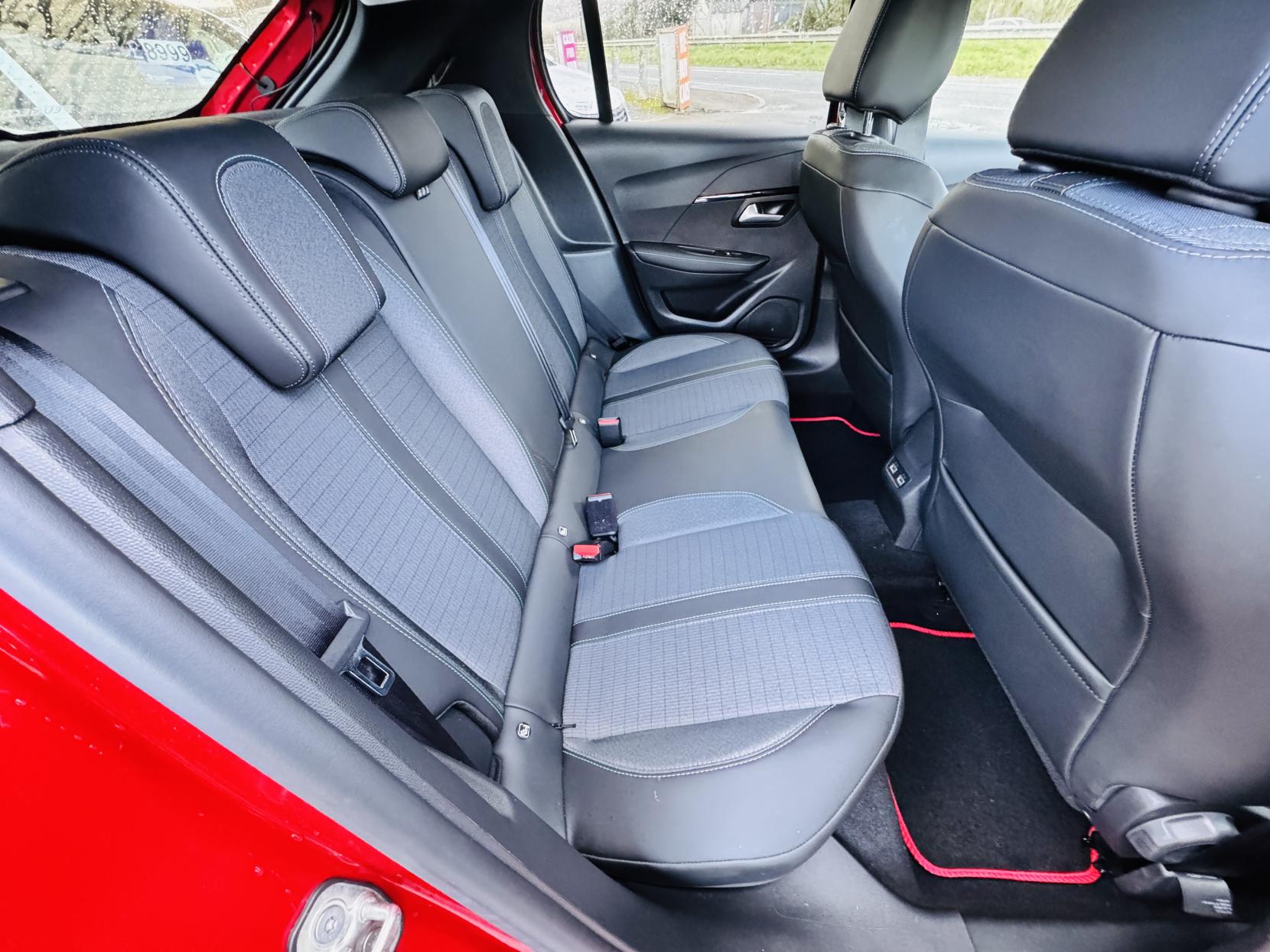 Peugeot 208 1.2 PureTech Allure Premium Hatchback 5dr Petrol Manual Euro 6 (s/s) (100 ps)