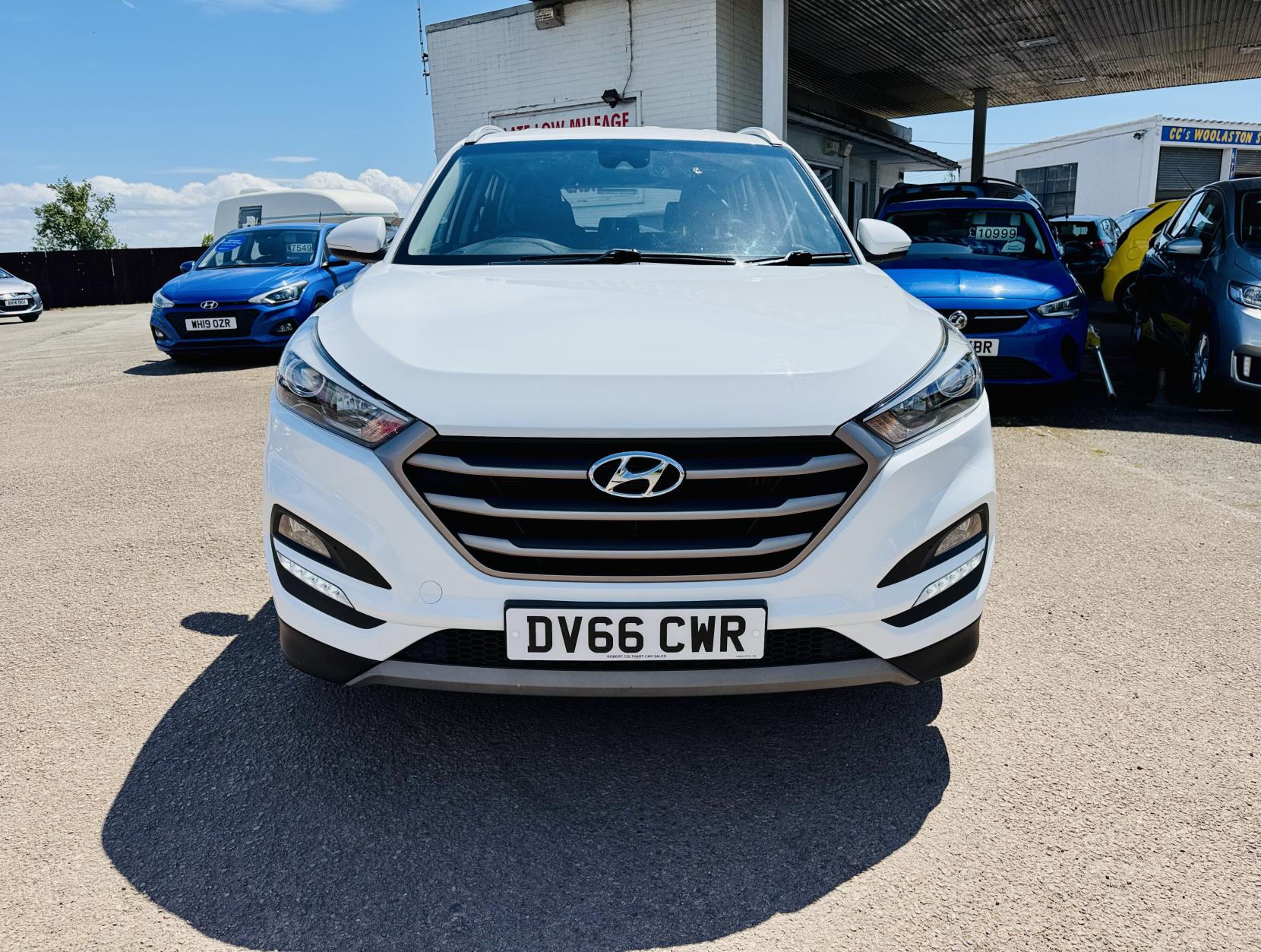 Hyundai TUCSON 2.0 CRDi SE Nav SUV 5dr Diesel Manual 4WD Euro 6 (136 ps)