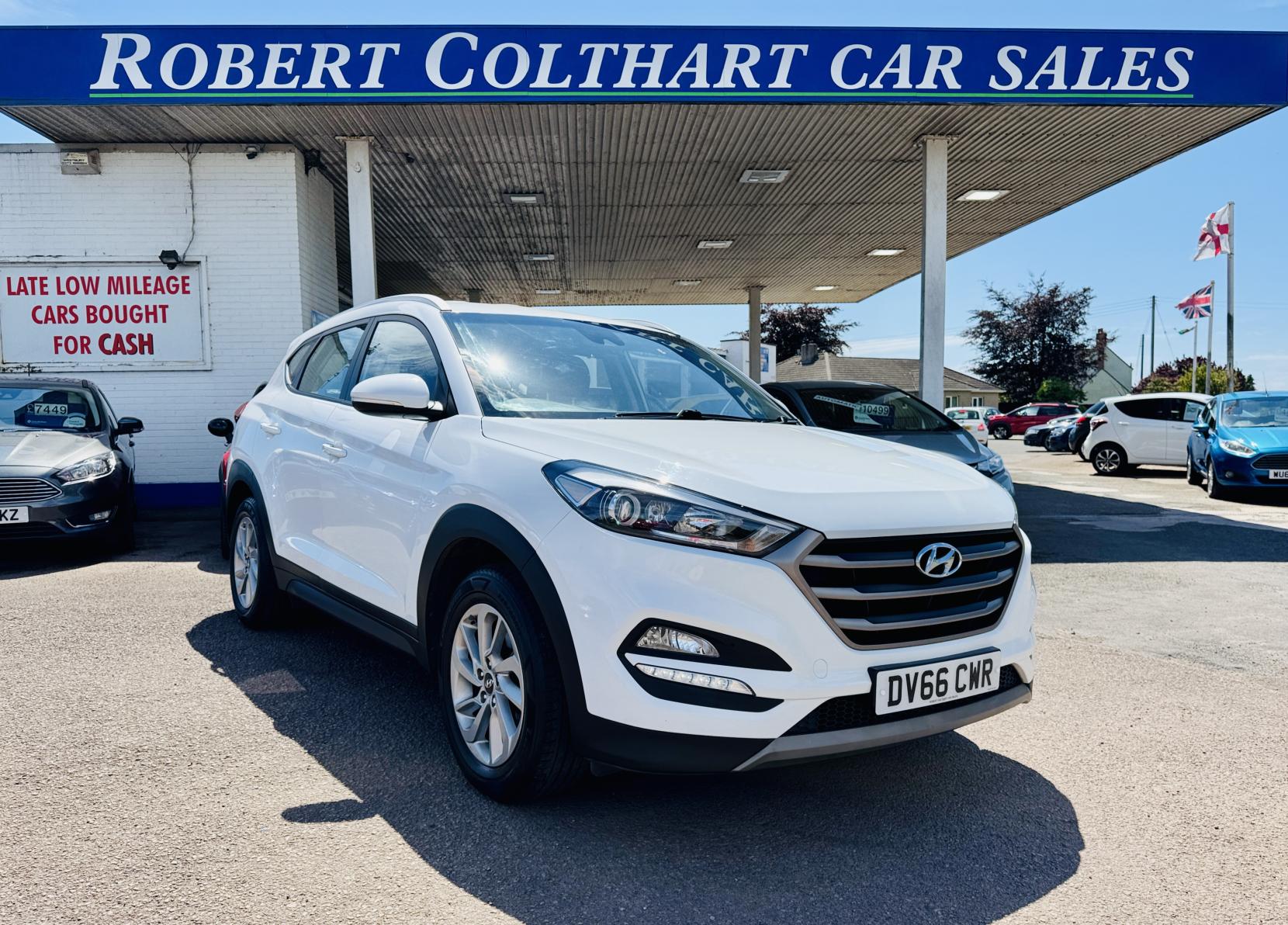 Hyundai TUCSON 2.0 CRDi SE Nav SUV 5dr Diesel Manual 4WD Euro 6 (136 ps)