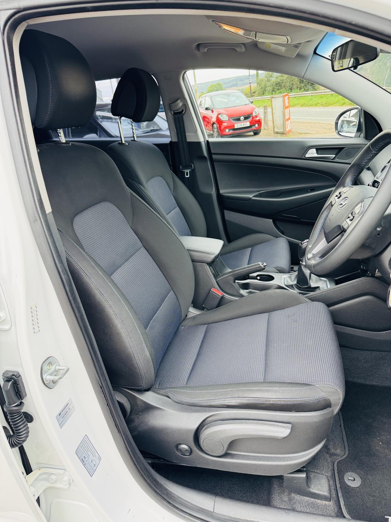 Hyundai TUCSON 1.6 GDi Blue Drive SE Nav SUV 5dr Petrol Manual Euro 6 (s/s) (132 ps)