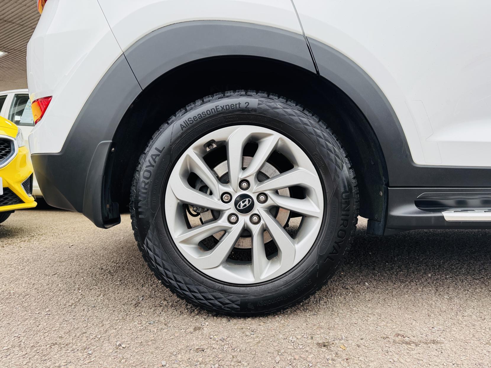 Hyundai TUCSON 1.6 GDi Blue Drive SE Nav SUV 5dr Petrol Manual Euro 6 (s/s) (132 ps)