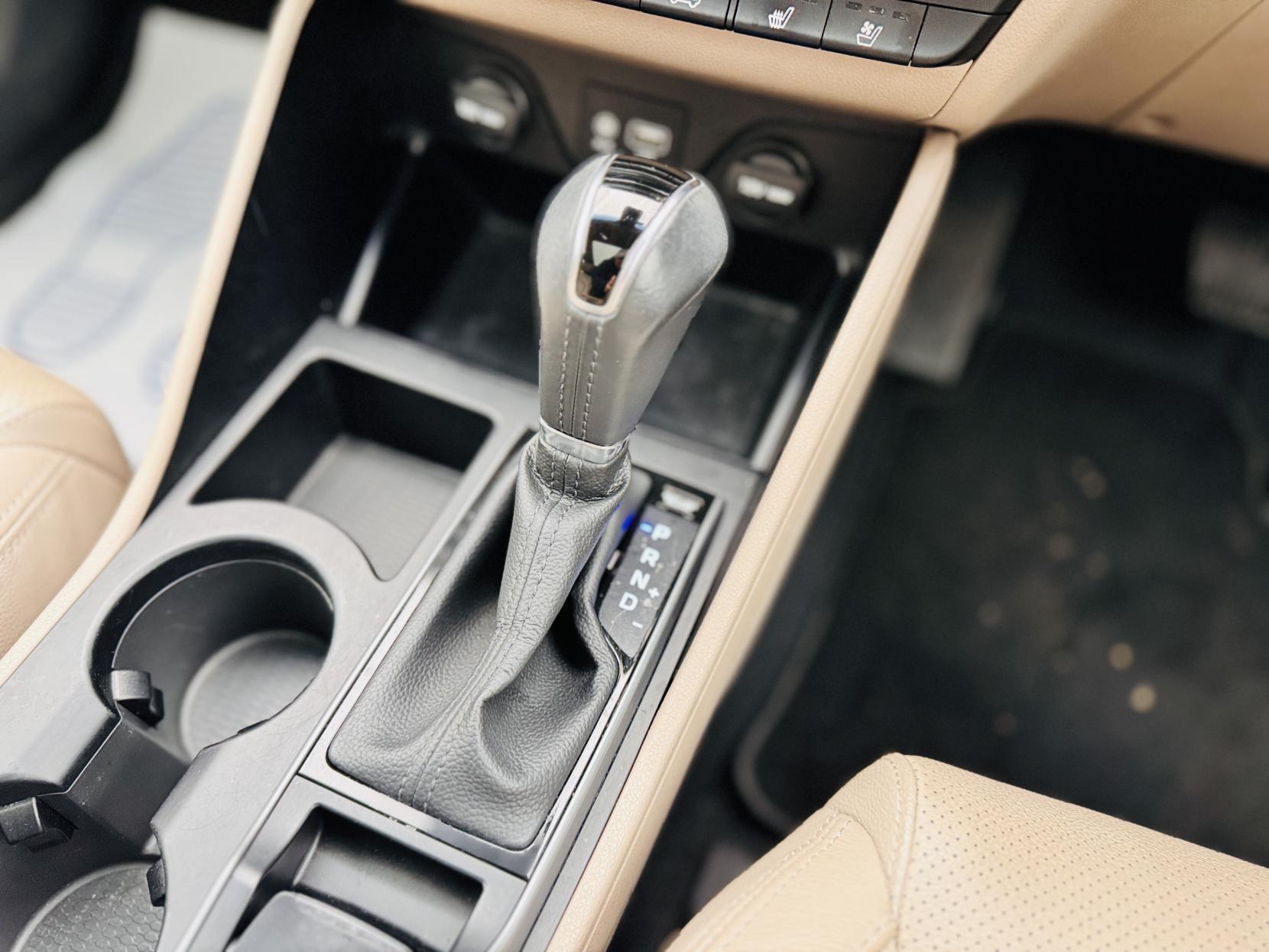 Hyundai TUCSON 2.0 CRDi Premium SE SUV 5dr Diesel Auto 4WD Euro 6 (185 ps)