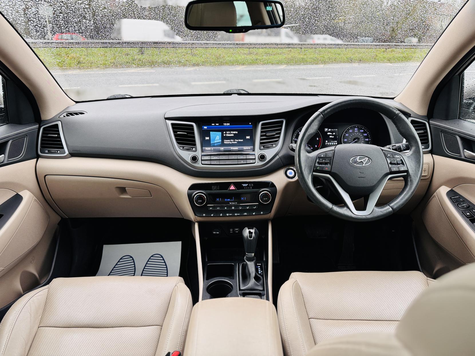 Hyundai TUCSON 2.0 CRDi Premium SE SUV 5dr Diesel Auto 4WD Euro 6 (185 ps)