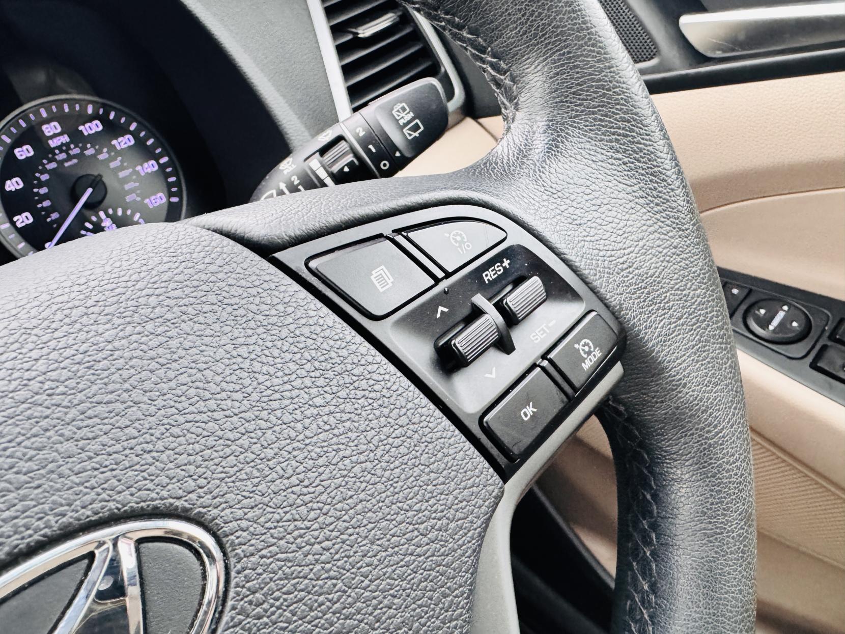 Hyundai TUCSON 2.0 CRDi Premium SE SUV 5dr Diesel Auto 4WD Euro 6 (185 ps)