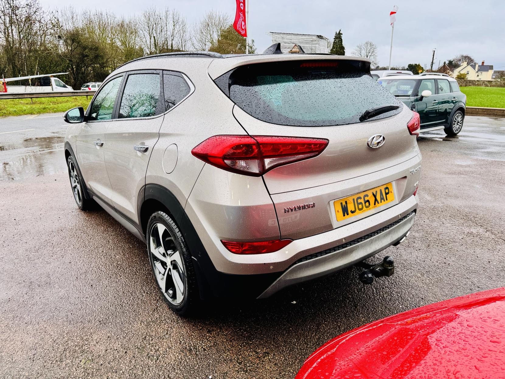 Hyundai TUCSON 2.0 CRDi Premium SE SUV 5dr Diesel Auto 4WD Euro 6 (185 ps)