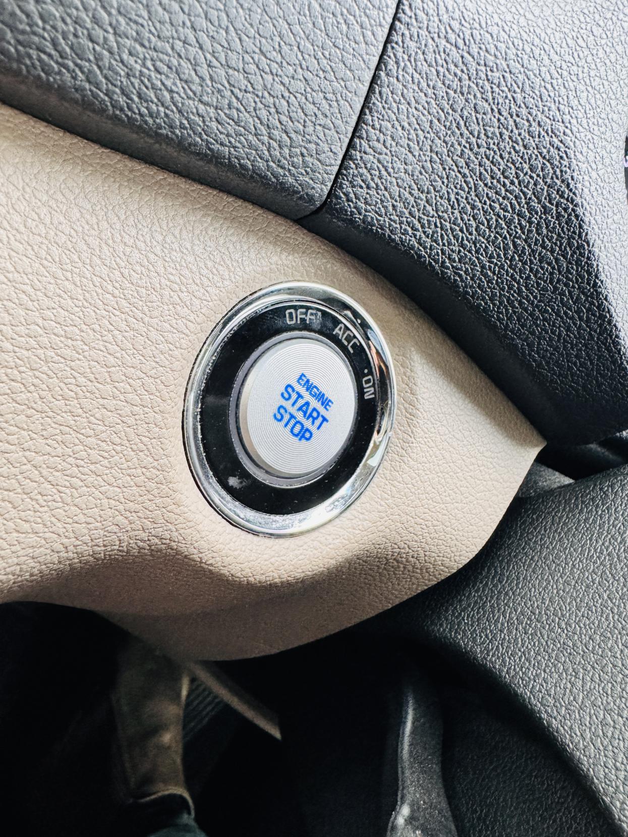 Hyundai TUCSON 2.0 CRDi Premium SE SUV 5dr Diesel Auto 4WD Euro 6 (185 ps)