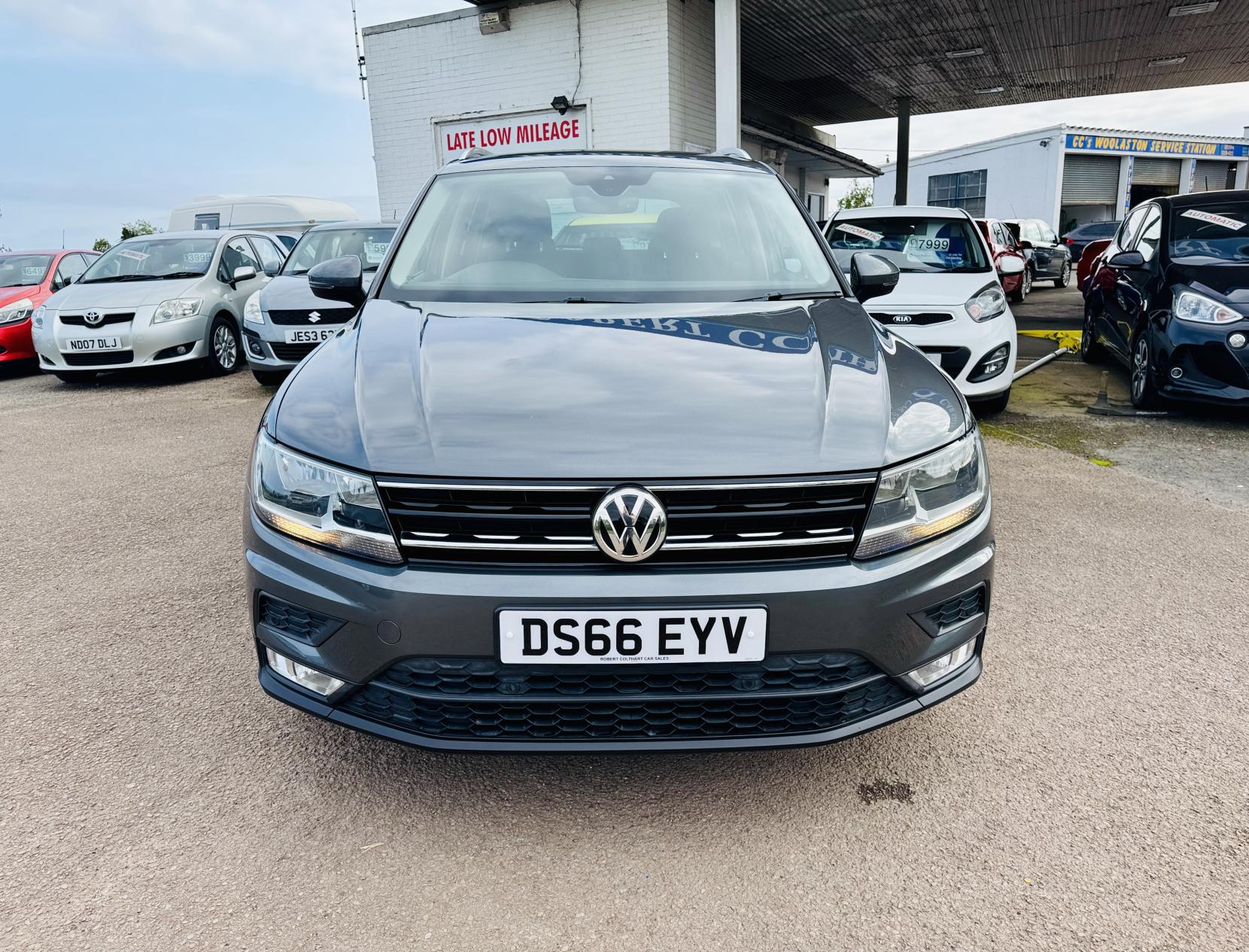 Volkswagen Tiguan 2.0 TDI BlueMotion Tech SE Navigation SUV 5dr Diesel Manual Euro 6 (s/s) (150 ps)
