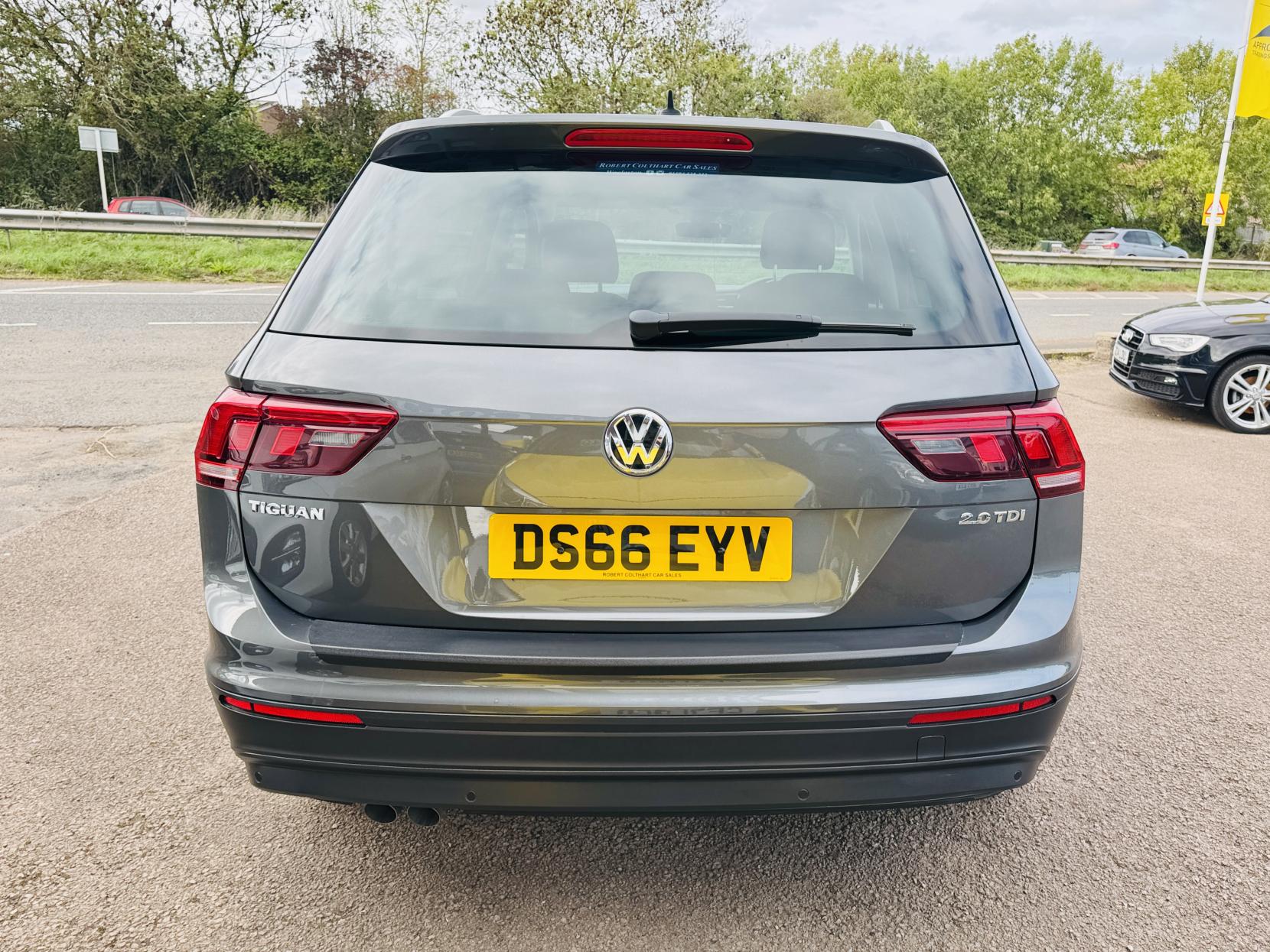 Volkswagen Tiguan 2.0 TDI BlueMotion Tech SE Navigation SUV 5dr Diesel Manual Euro 6 (s/s) (150 ps)
