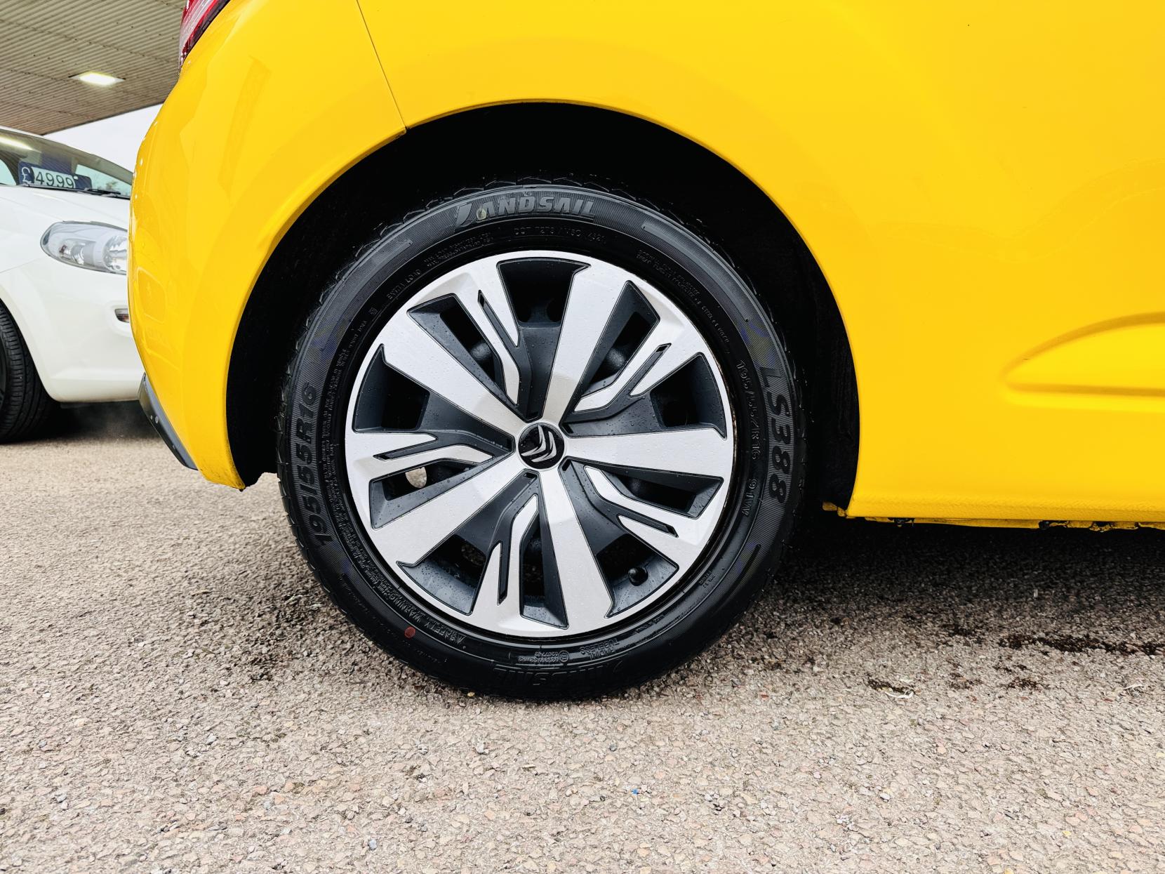 Citroen DS3 1.4 VTi 16V DSign Hatchback 3dr Petrol Manual Euro 5 (95 ps)