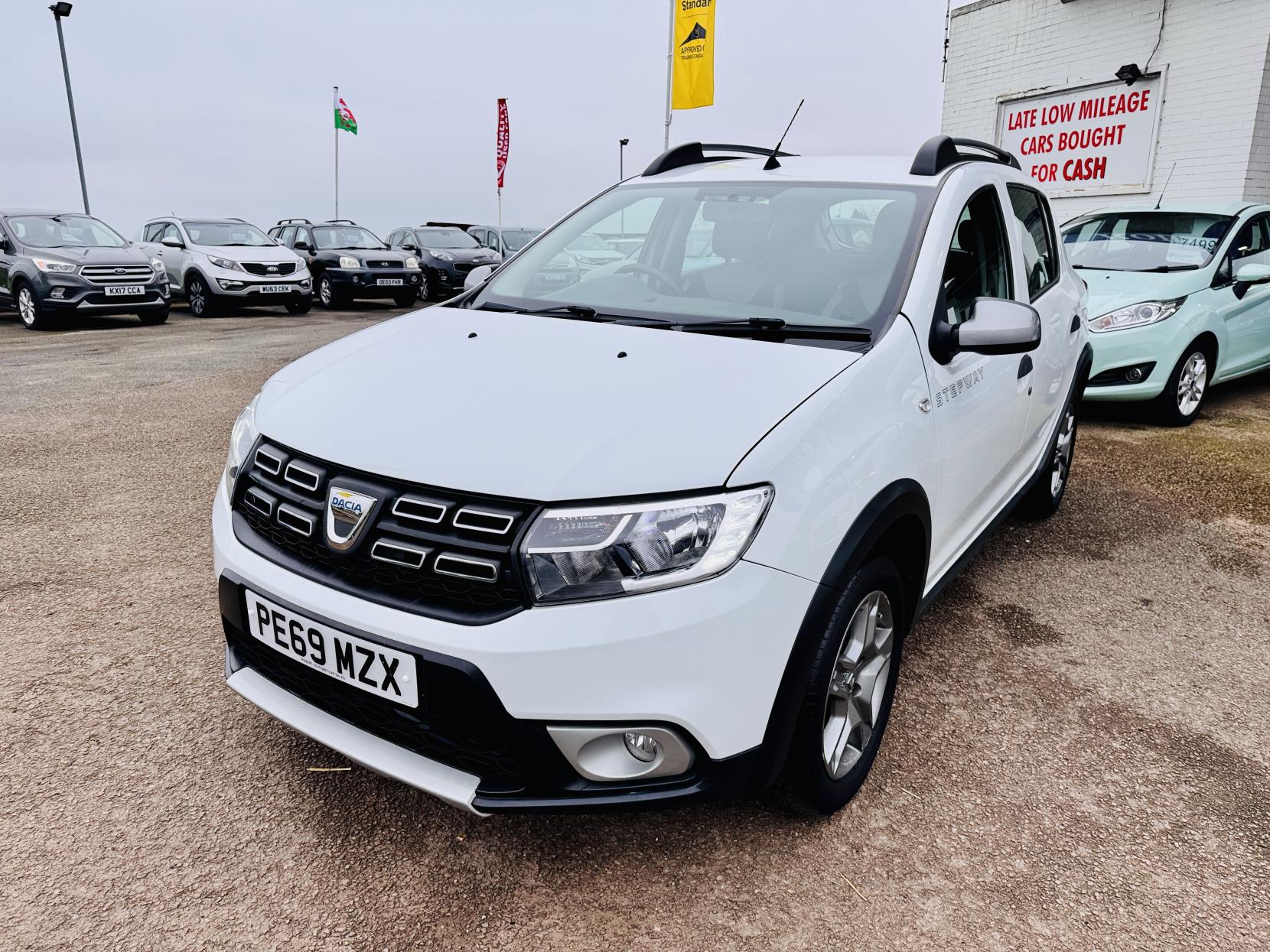 Dacia Sandero Stepway 0.9 TCe Comfort Hatchback 5dr Petrol Manual Euro 6 (s/s) (90 ps)