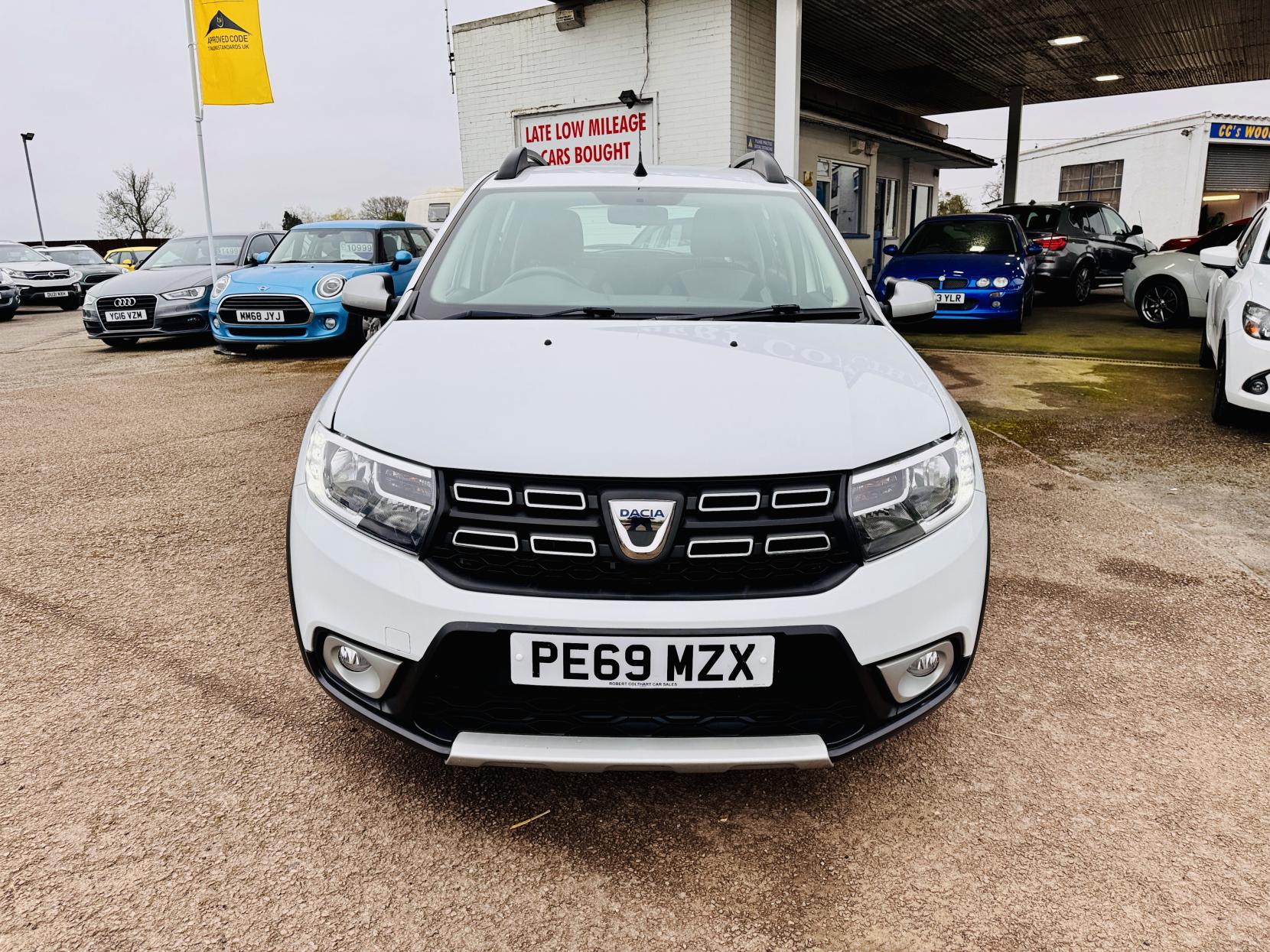 Dacia Sandero Stepway 0.9 TCe Comfort Hatchback 5dr Petrol Manual Euro 6 (s/s) (90 ps)