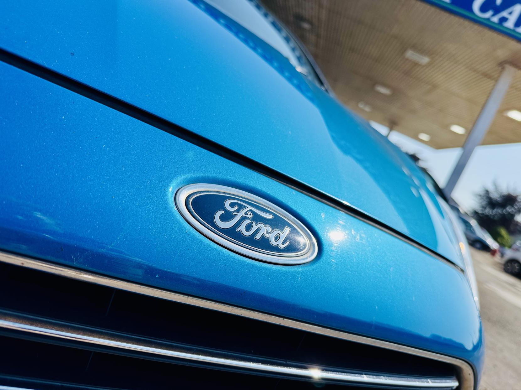 Ford Fiesta 1.0T EcoBoost Zetec Hatchback 5dr Petrol Manual Euro 5 (s/s) (100 ps)