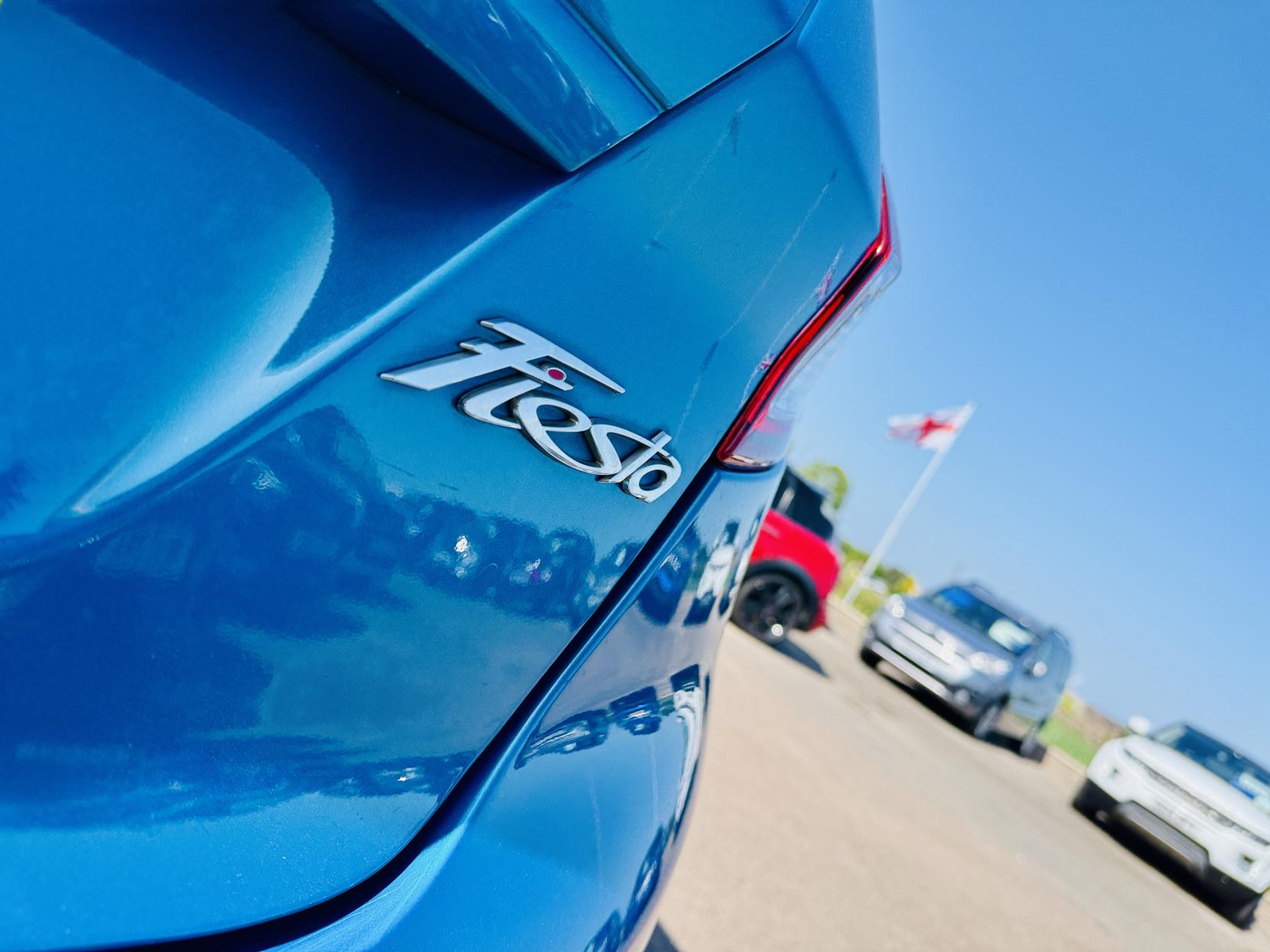 Ford Fiesta 1.0T EcoBoost Zetec Hatchback 5dr Petrol Manual Euro 5 (s/s) (100 ps)