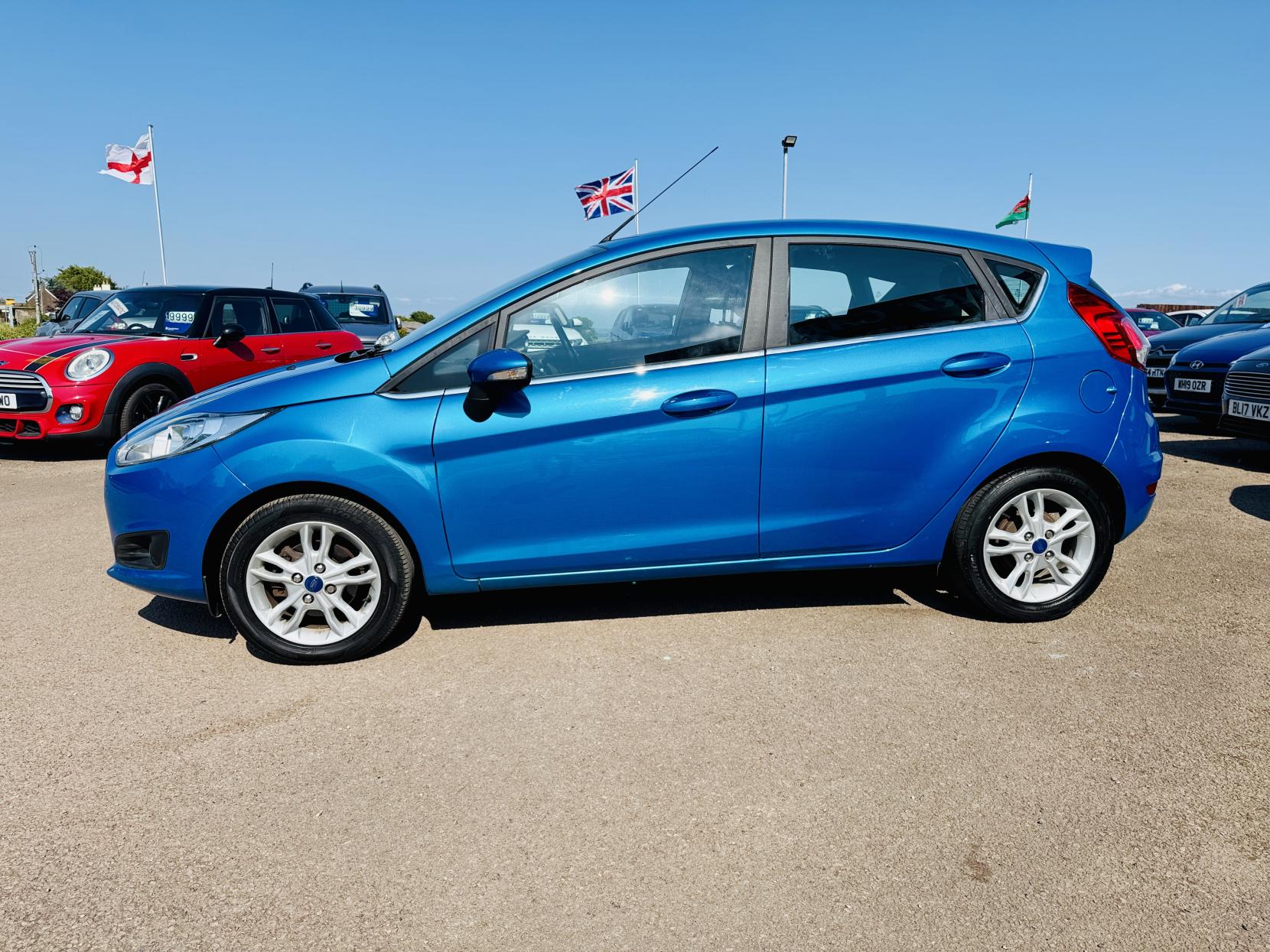 Ford Fiesta 1.0T EcoBoost Zetec Hatchback 5dr Petrol Manual Euro 5 (s/s) (100 ps)