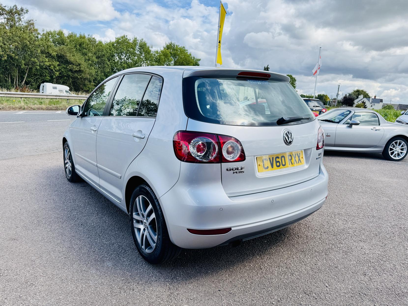 Volkswagen Golf Plus 1.6 TDI BlueMotion Tech SE Hatchback 5dr Diesel DSG Euro 5 (s/s) (105 ps)