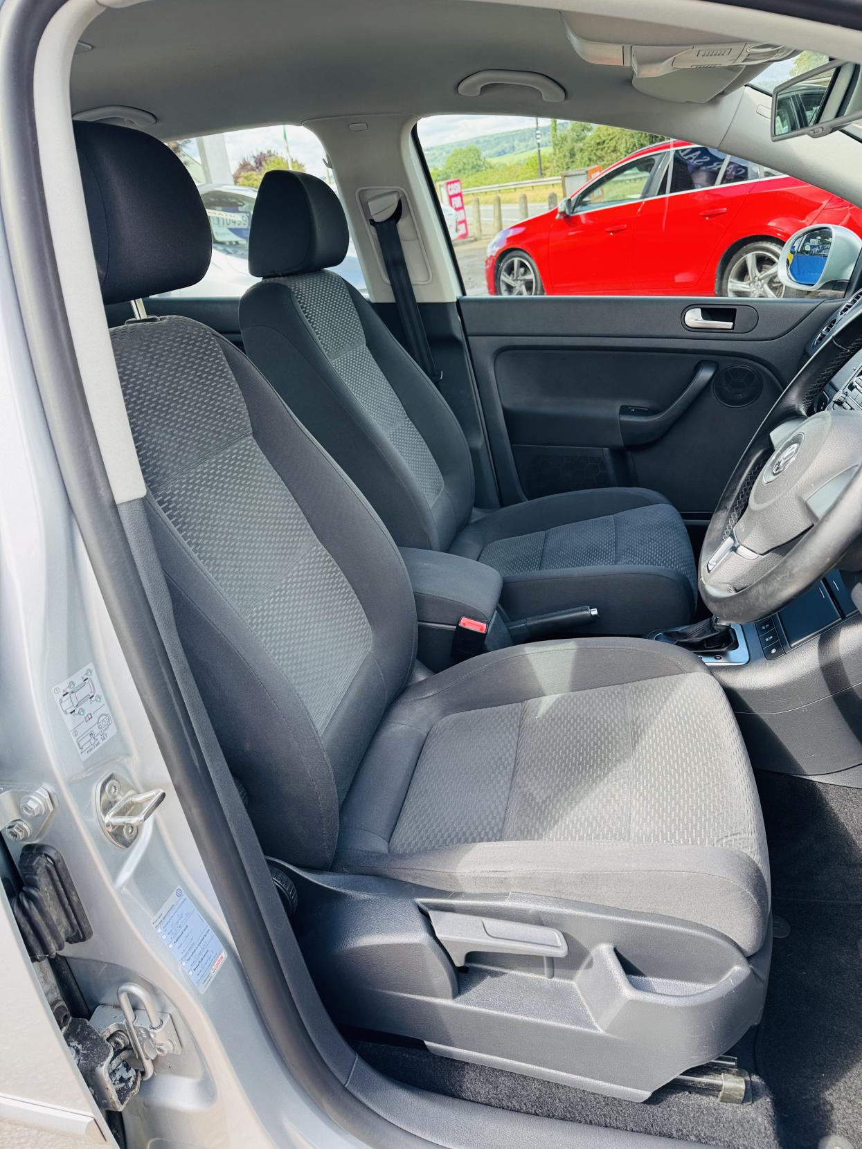 Volkswagen Golf Plus 1.6 TDI BlueMotion Tech SE Hatchback 5dr Diesel DSG Euro 5 (s/s) (105 ps)