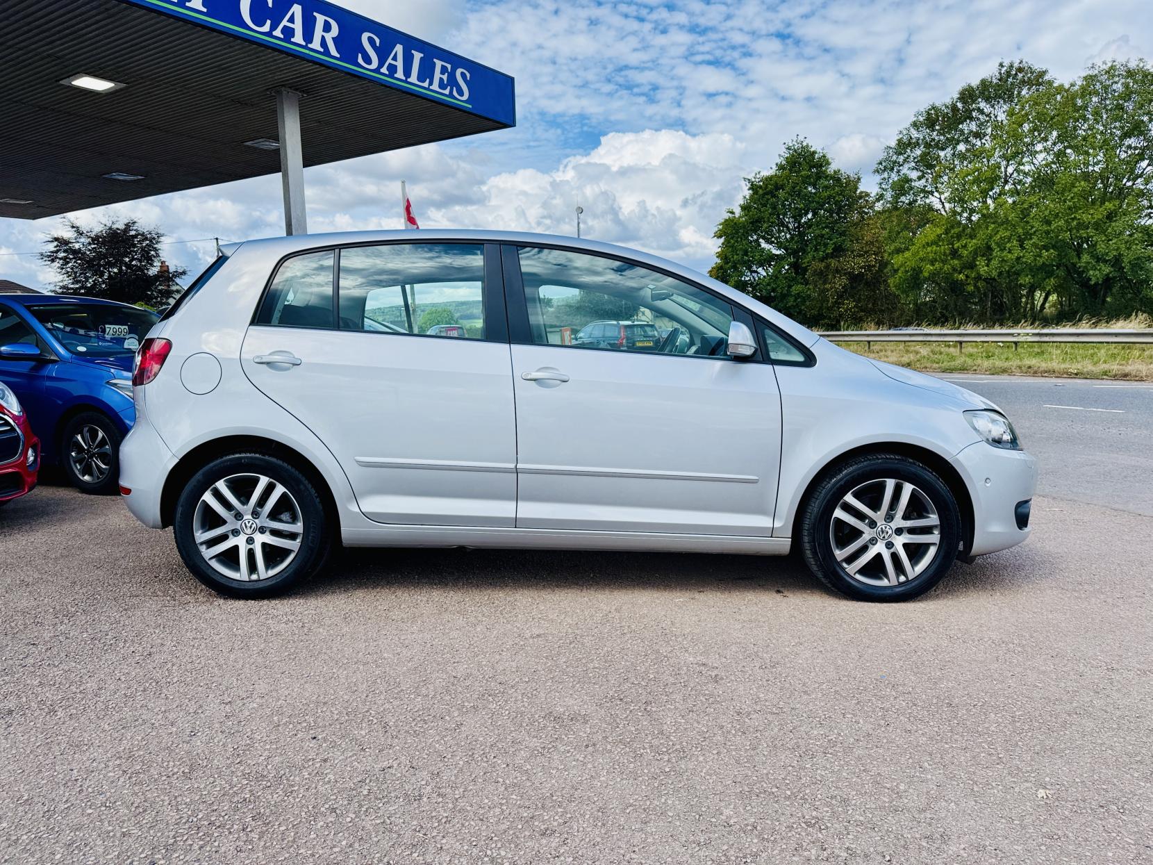 Volkswagen Golf Plus 1.6 TDI BlueMotion Tech SE Hatchback 5dr Diesel DSG Euro 5 (s/s) (105 ps)