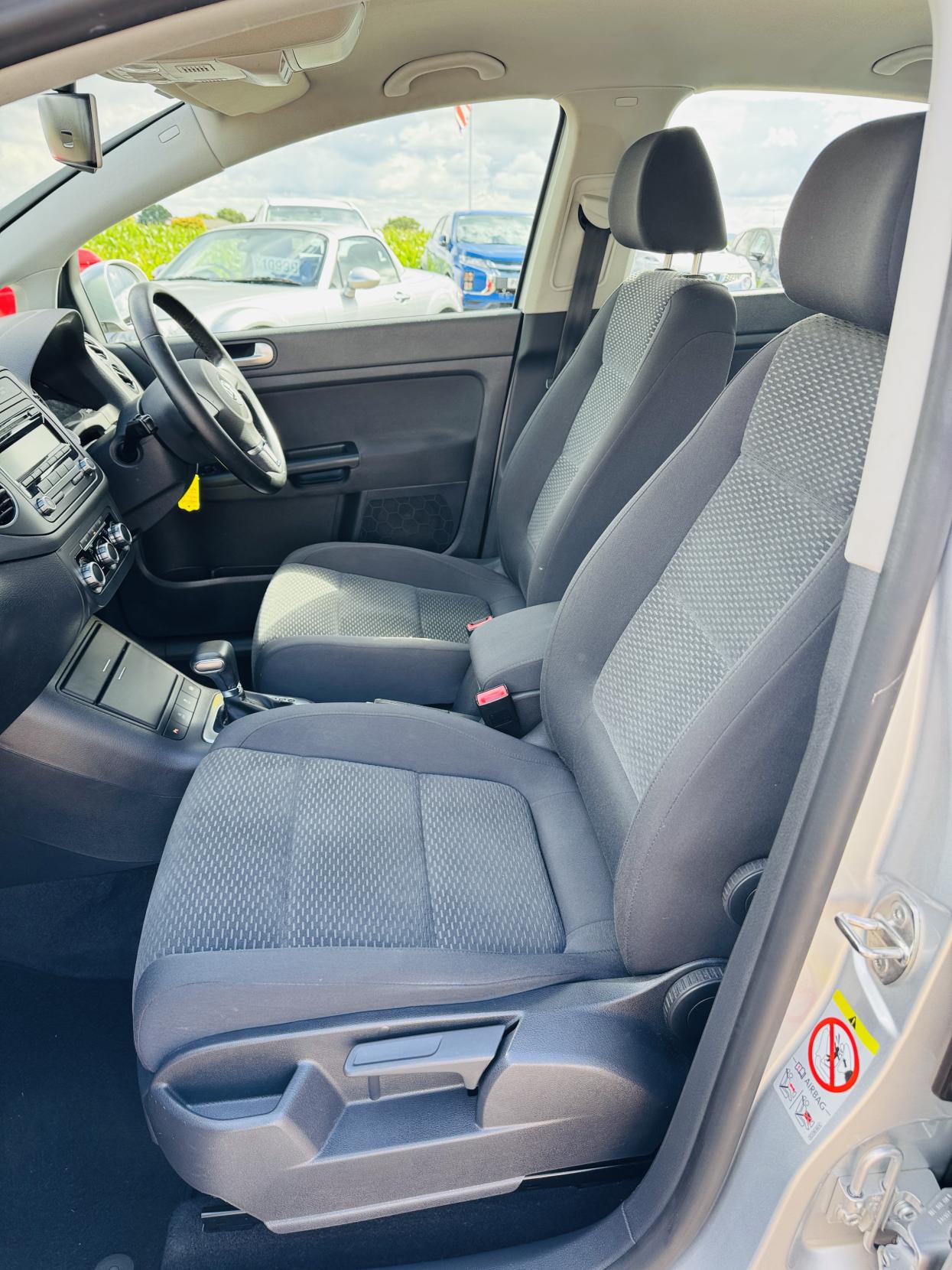 Volkswagen Golf Plus 1.6 TDI BlueMotion Tech SE Hatchback 5dr Diesel DSG Euro 5 (s/s) (105 ps)