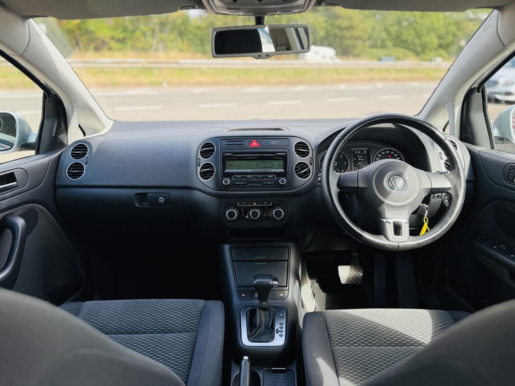 Volkswagen Golf Plus 1.6 TDI BlueMotion Tech SE Hatchback 5dr Diesel DSG Euro 5 (s/s) (105 ps)