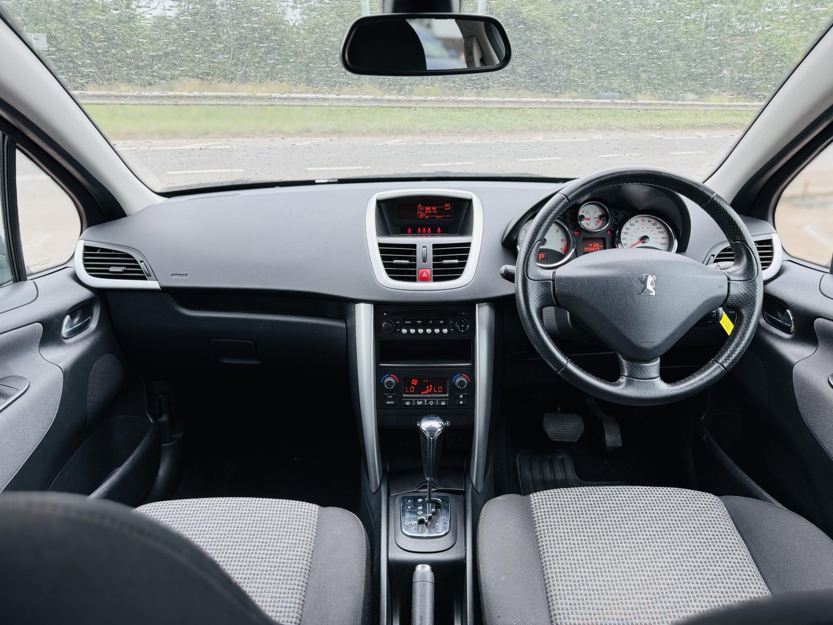 Peugeot 207 1.6 VTi Sport Hatchback 5dr Petrol Tiptronic Euro 5 (120 ps)