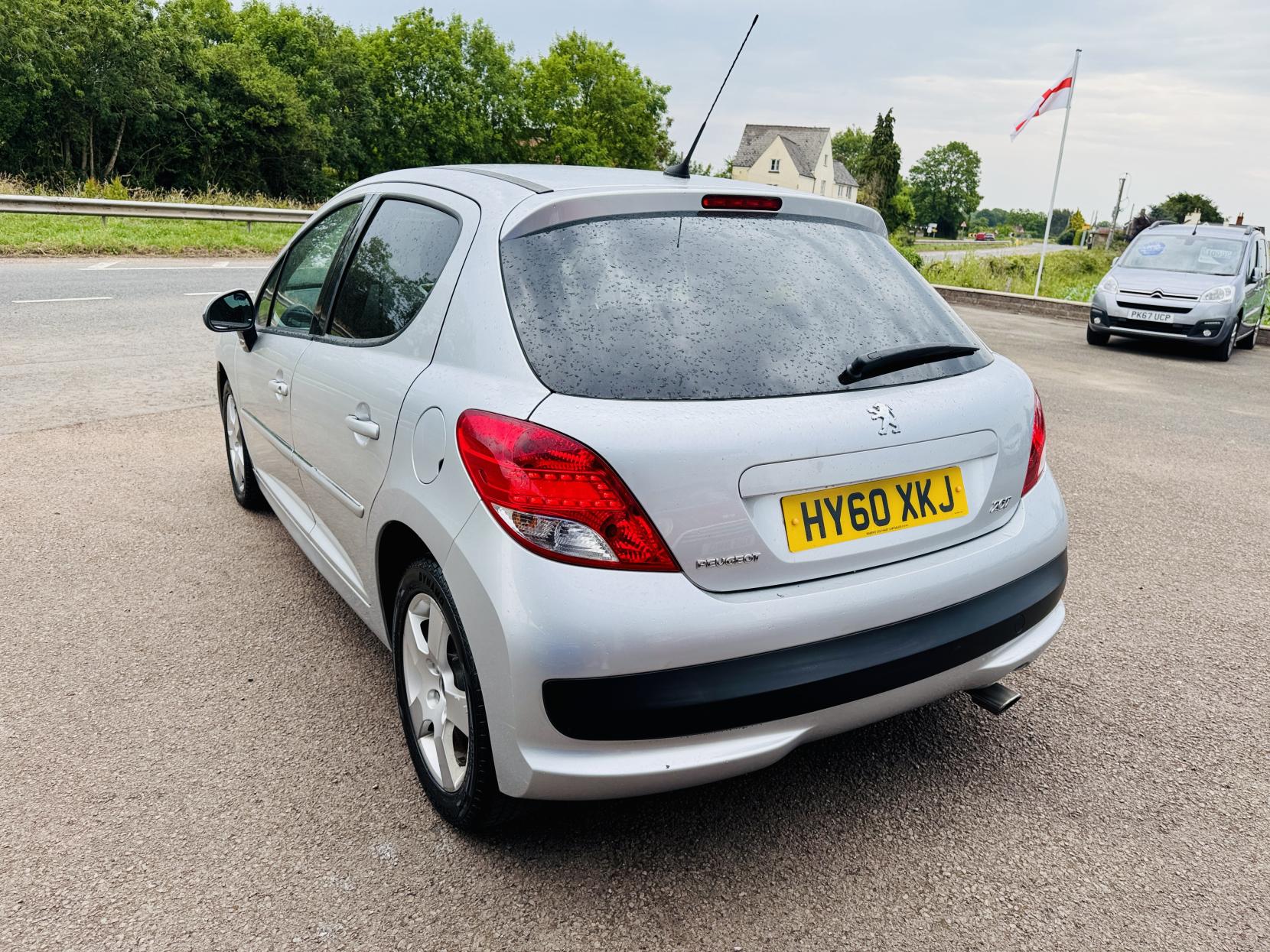 Peugeot 207 1.6 VTi Sport Hatchback 5dr Petrol Tiptronic Euro 5 (120 ps)