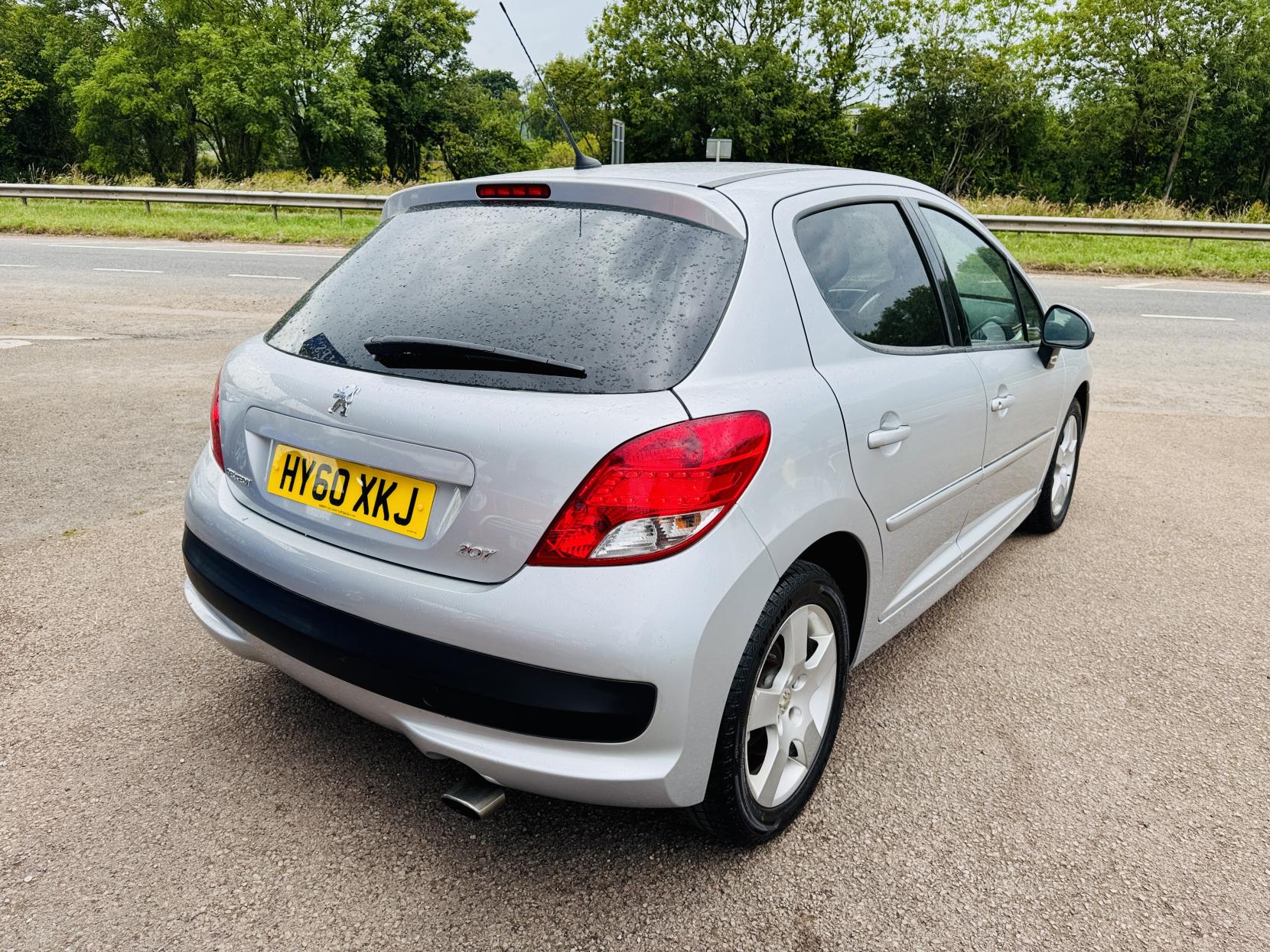 Peugeot 207 1.6 VTi Sport Hatchback 5dr Petrol Tiptronic Euro 5 (120 ps)