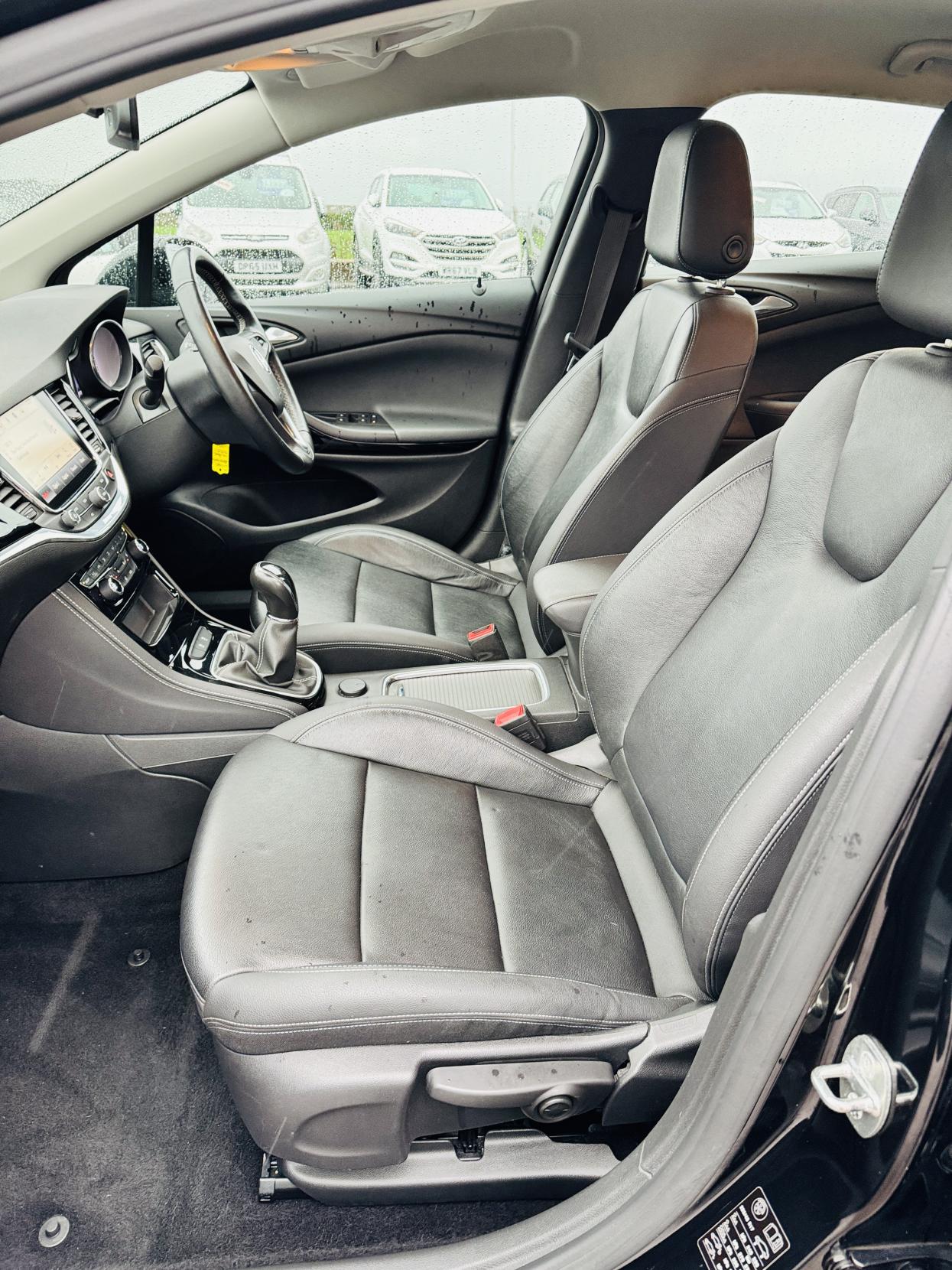 Vauxhall Astra 1.6i Turbo GPF Elite Nav Hatchback 5dr Petrol Manual Euro 6 (s/s) (200 ps)