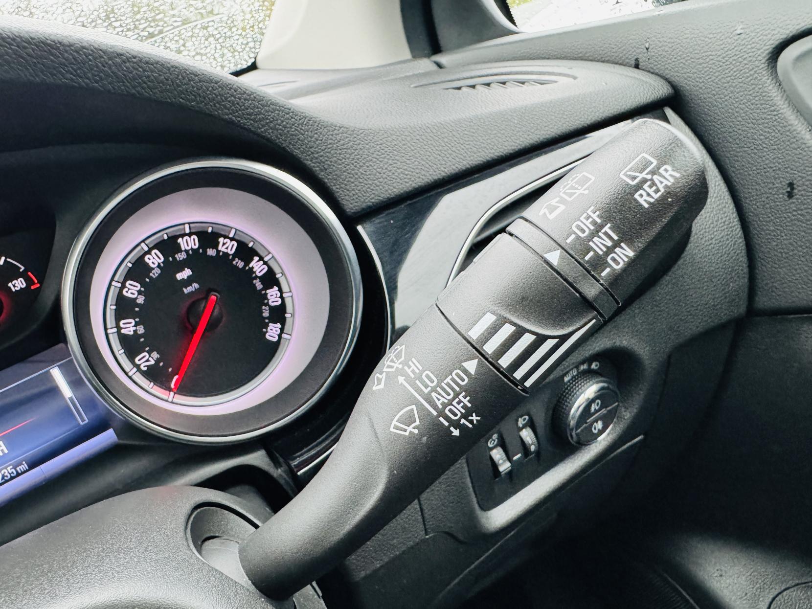 Vauxhall Astra 1.6i Turbo GPF Elite Nav Hatchback 5dr Petrol Manual Euro 6 (s/s) (200 ps)