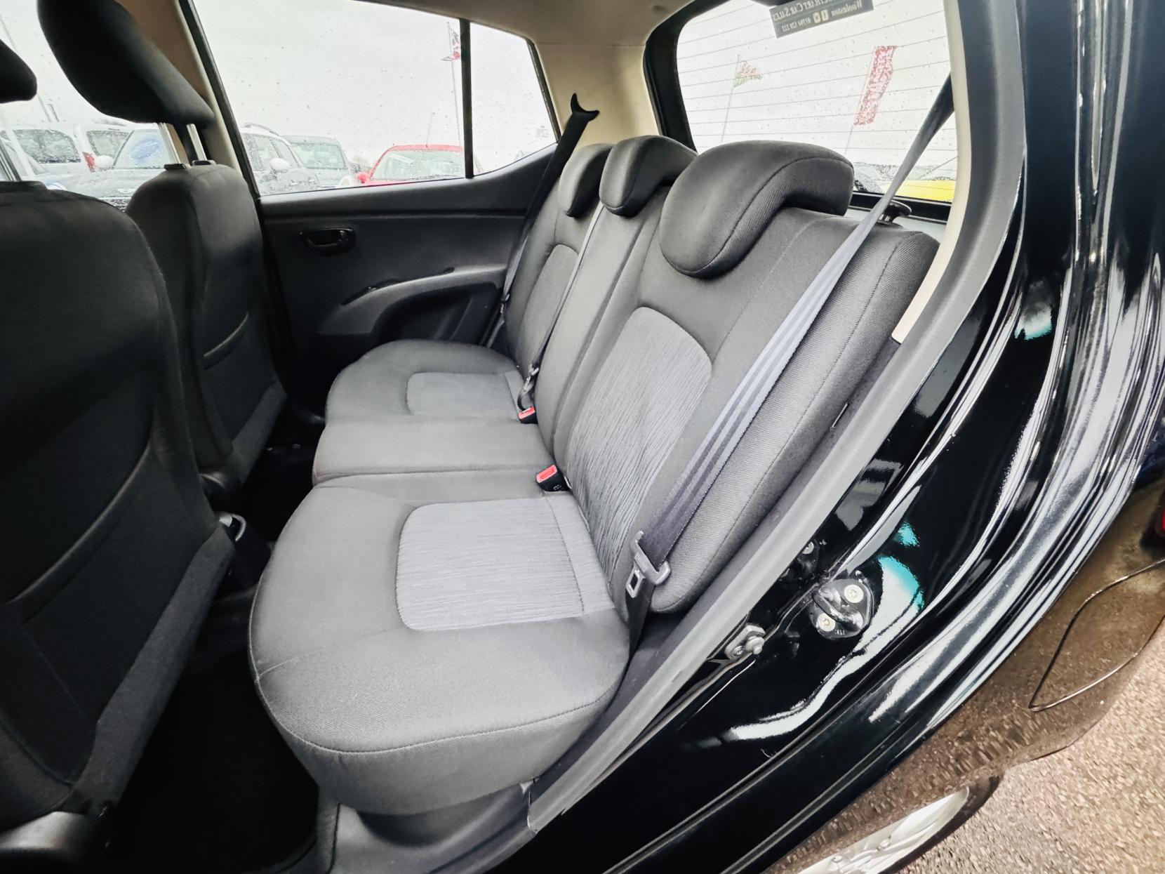 Hyundai i10 1.2 Active Hatchback 5dr Petrol Manual Euro 5 (85 bhp)