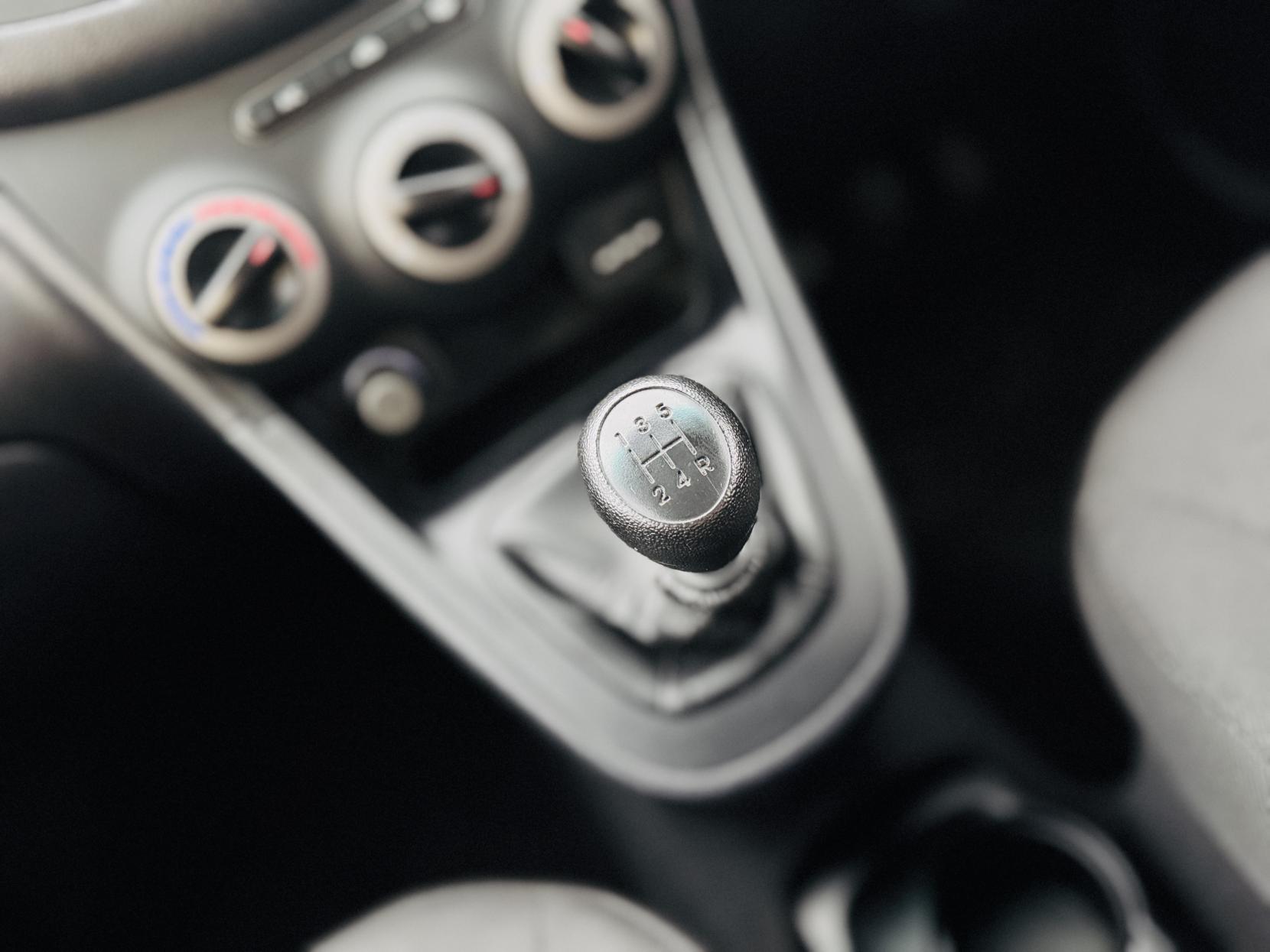 Hyundai i10 1.2 Active Hatchback 5dr Petrol Manual Euro 5 (85 bhp)