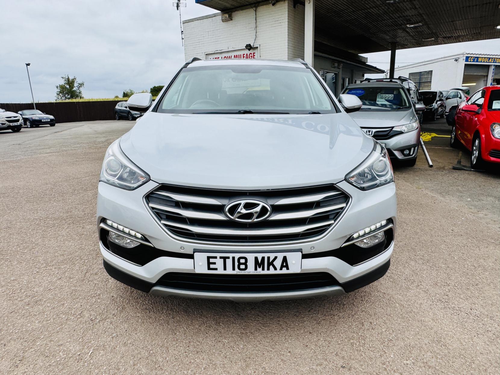 Hyundai Santa Fe 2.2 CRDi Blue Drive Premium SUV 5dr Diesel Auto 4WD Euro 6 (s/s) (7 Seat) (200 ps)