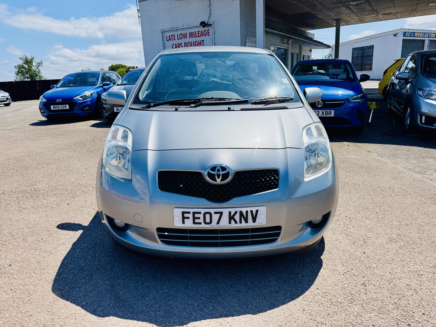Toyota Yaris 1.3 VVT-i T Spirit Hatchback 3dr Petrol Manual (141 g/km, 85 bhp)