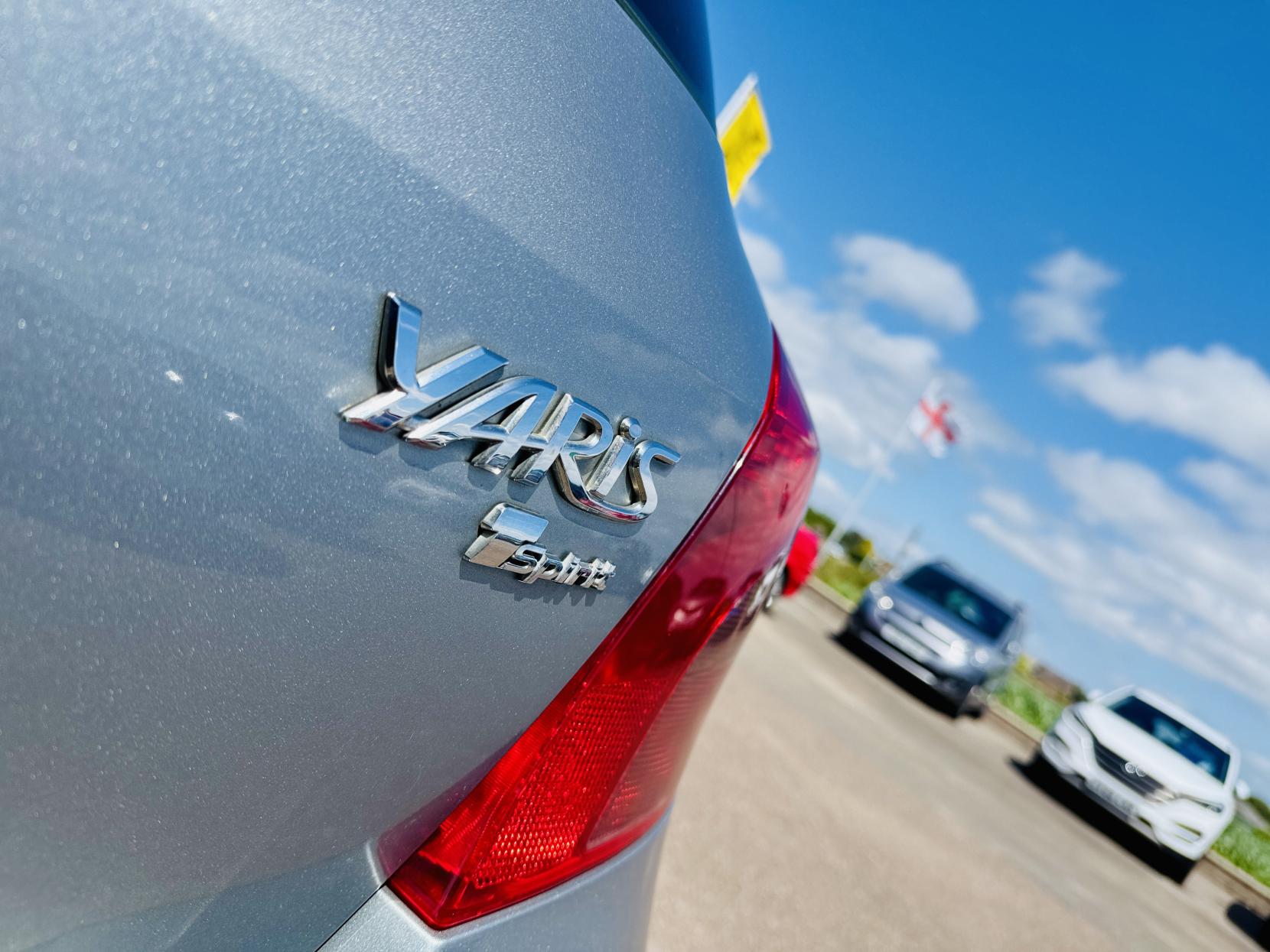 Toyota Yaris 1.3 VVT-i T Spirit Hatchback 3dr Petrol Manual (141 g/km, 85 bhp)