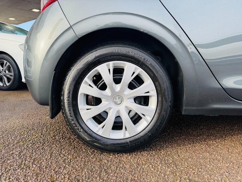 Peugeot 208 ACCESS A/C
