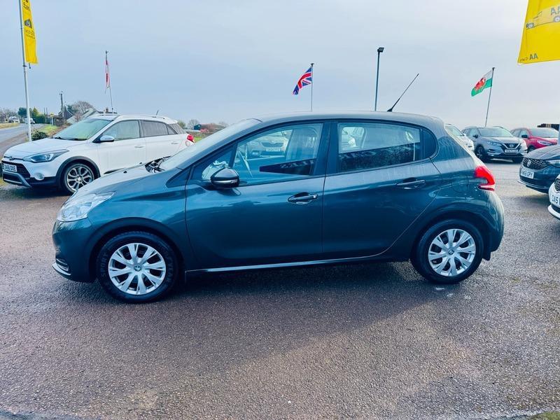 Peugeot 208 ACCESS A/C