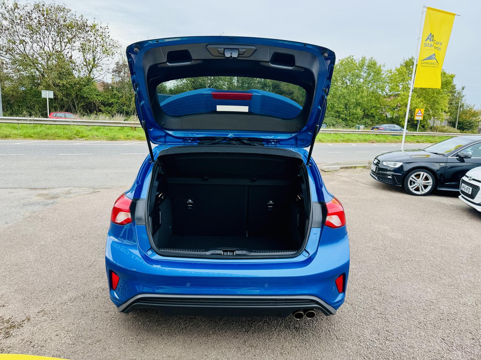 Ford Focus 1.0T EcoBoost ST-Line X Hatchback 5dr Petrol Manual Euro 6 (s/s) (125 ps)